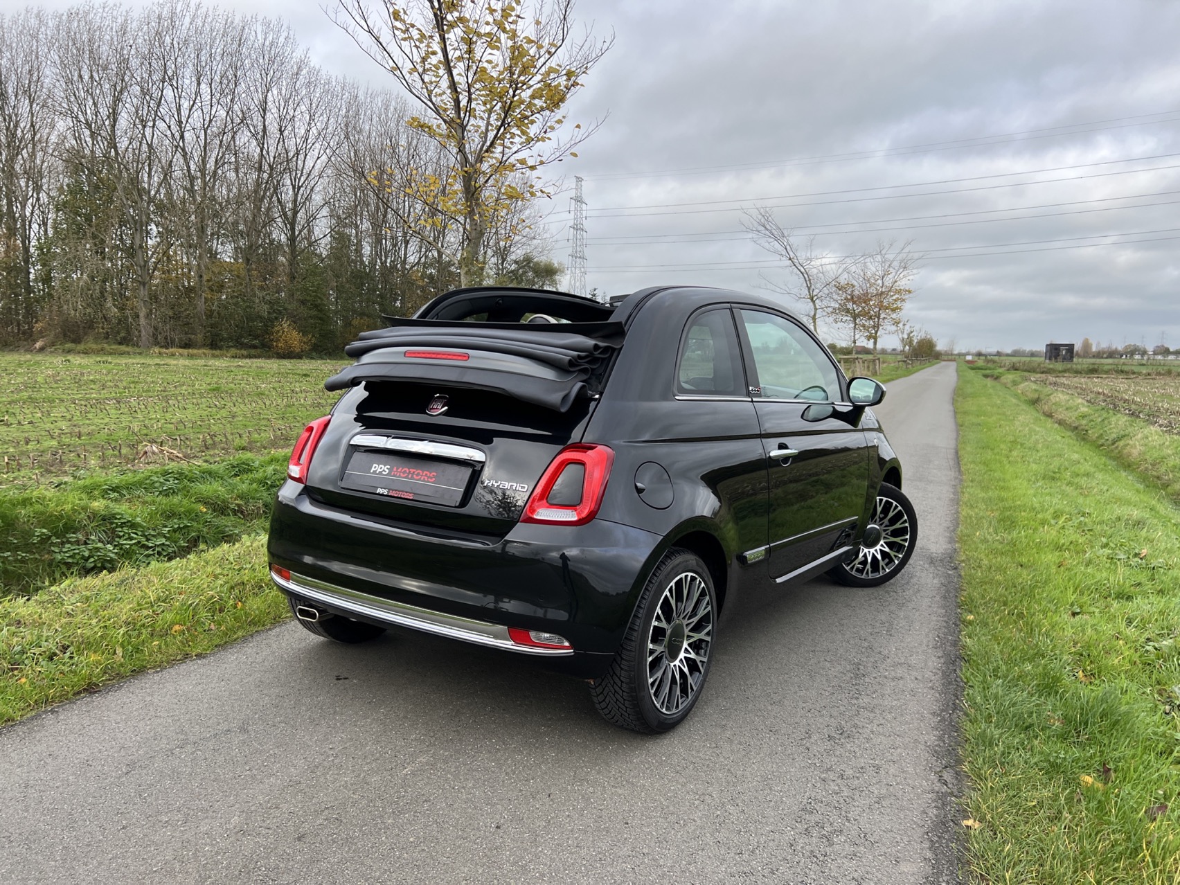 Fiat 500C Hybrid Dolcevita photo 5