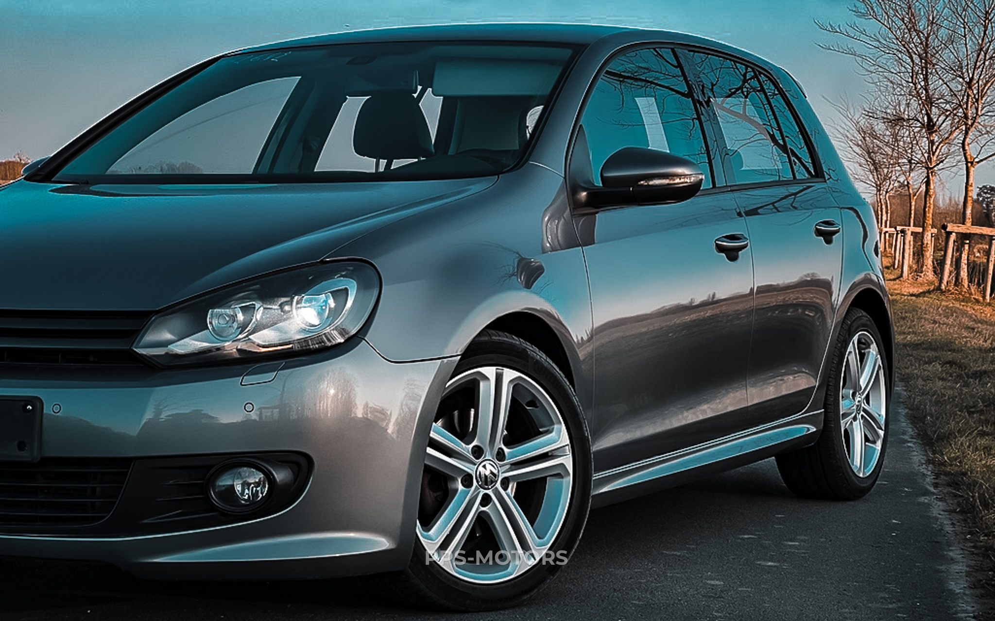 Volkswagen GOLF VI 2.0 TDI R-LINE photo 17