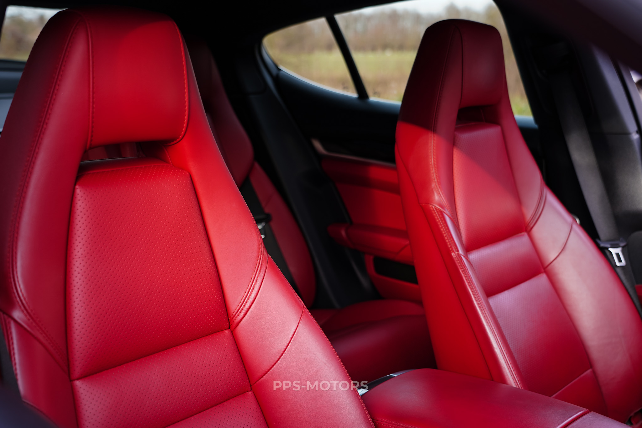 Porsche PANAMERA S E-HYBRID foto 23