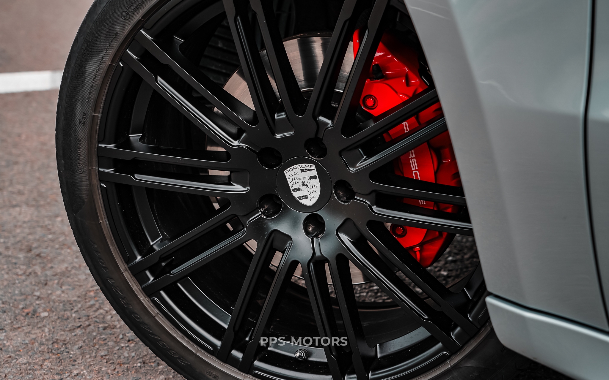 Porsche MACAN TURBO 3.6i photo 32