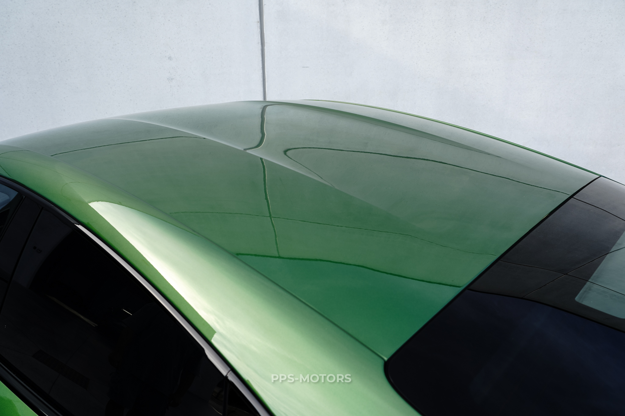 Porsche TAYCAN 4S photo 18