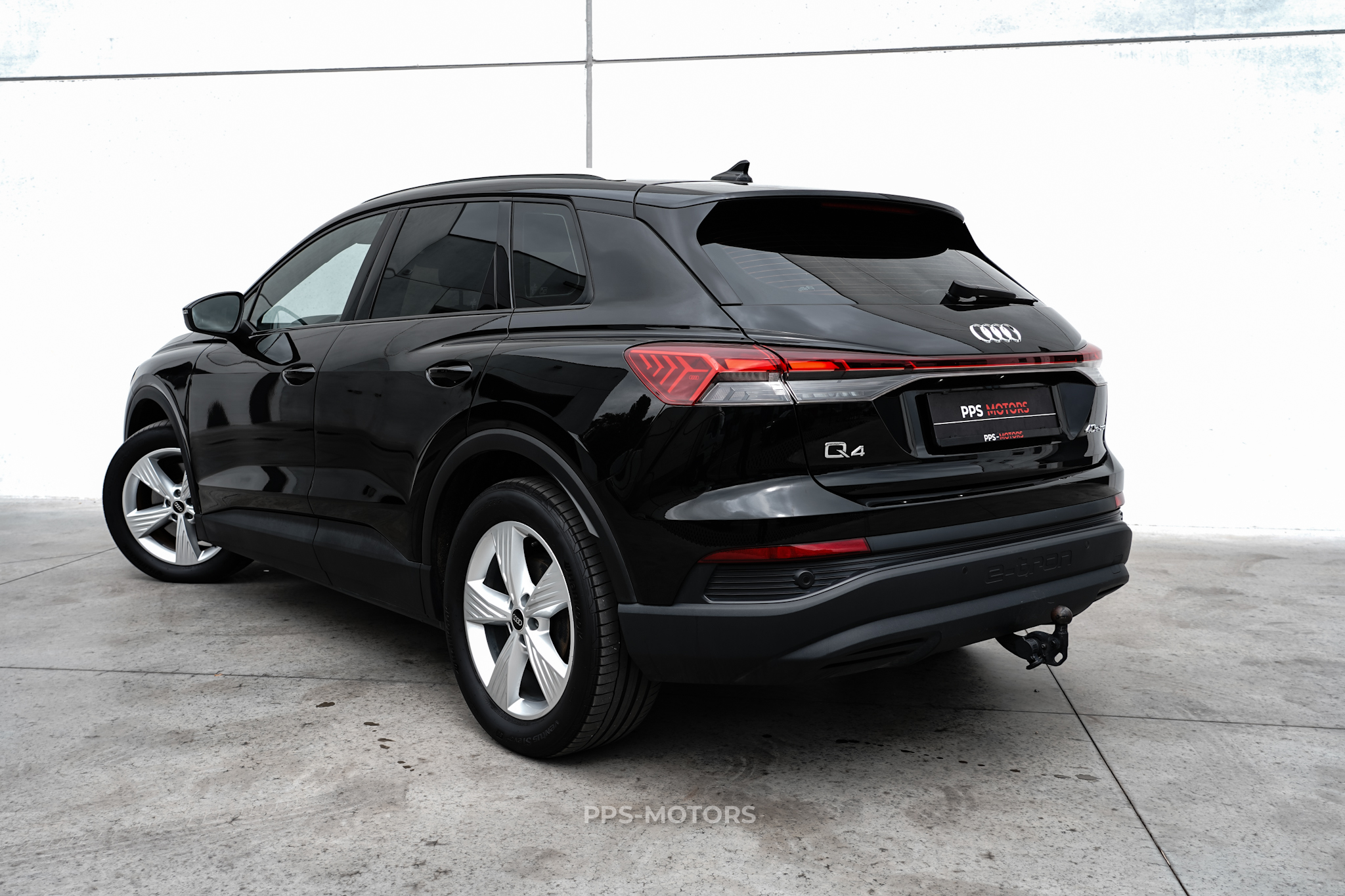 Audi Q4 E-TRON photo 5