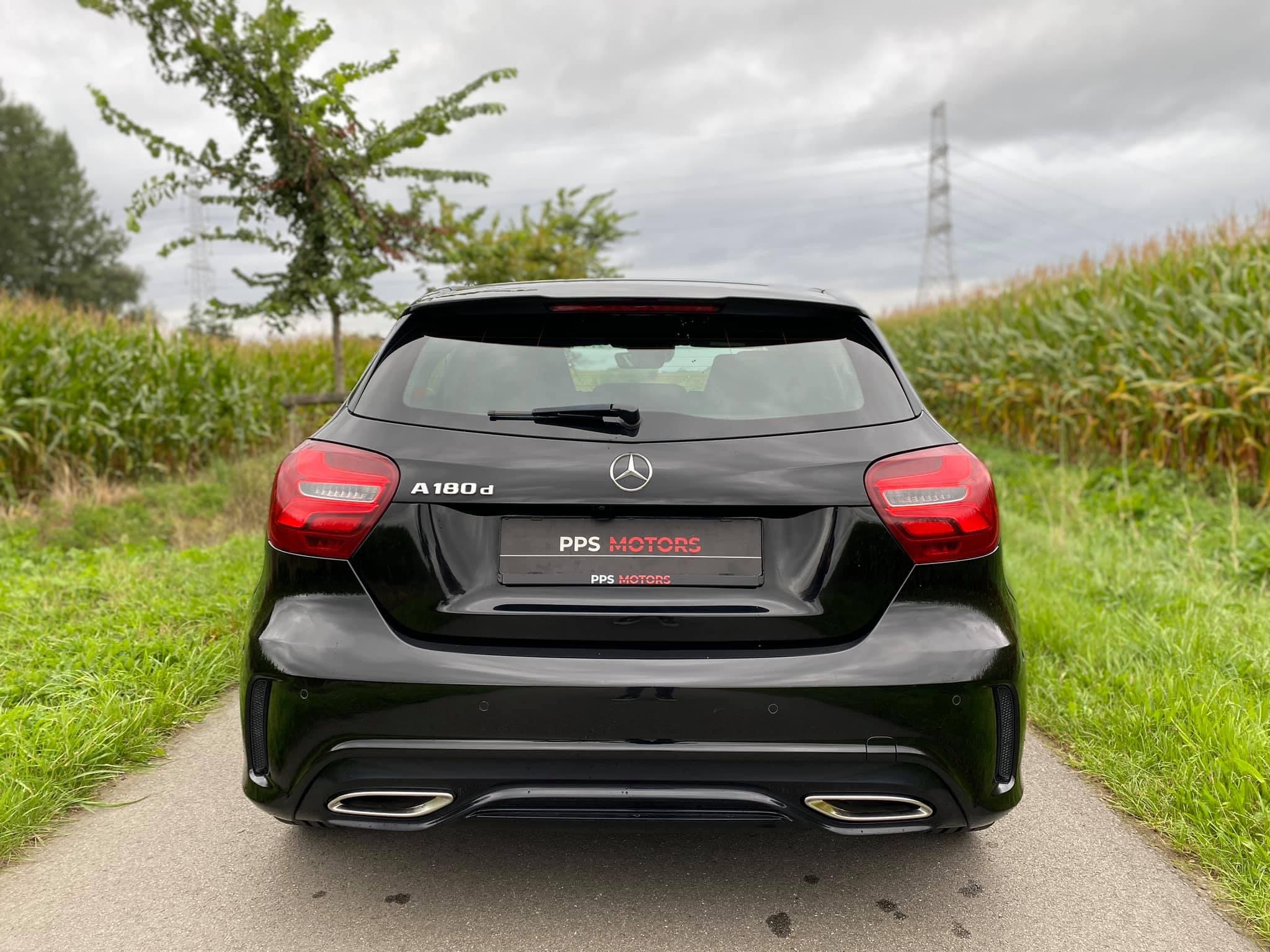 Mercedes Benz A180 AMG-PAKKET photo 5
