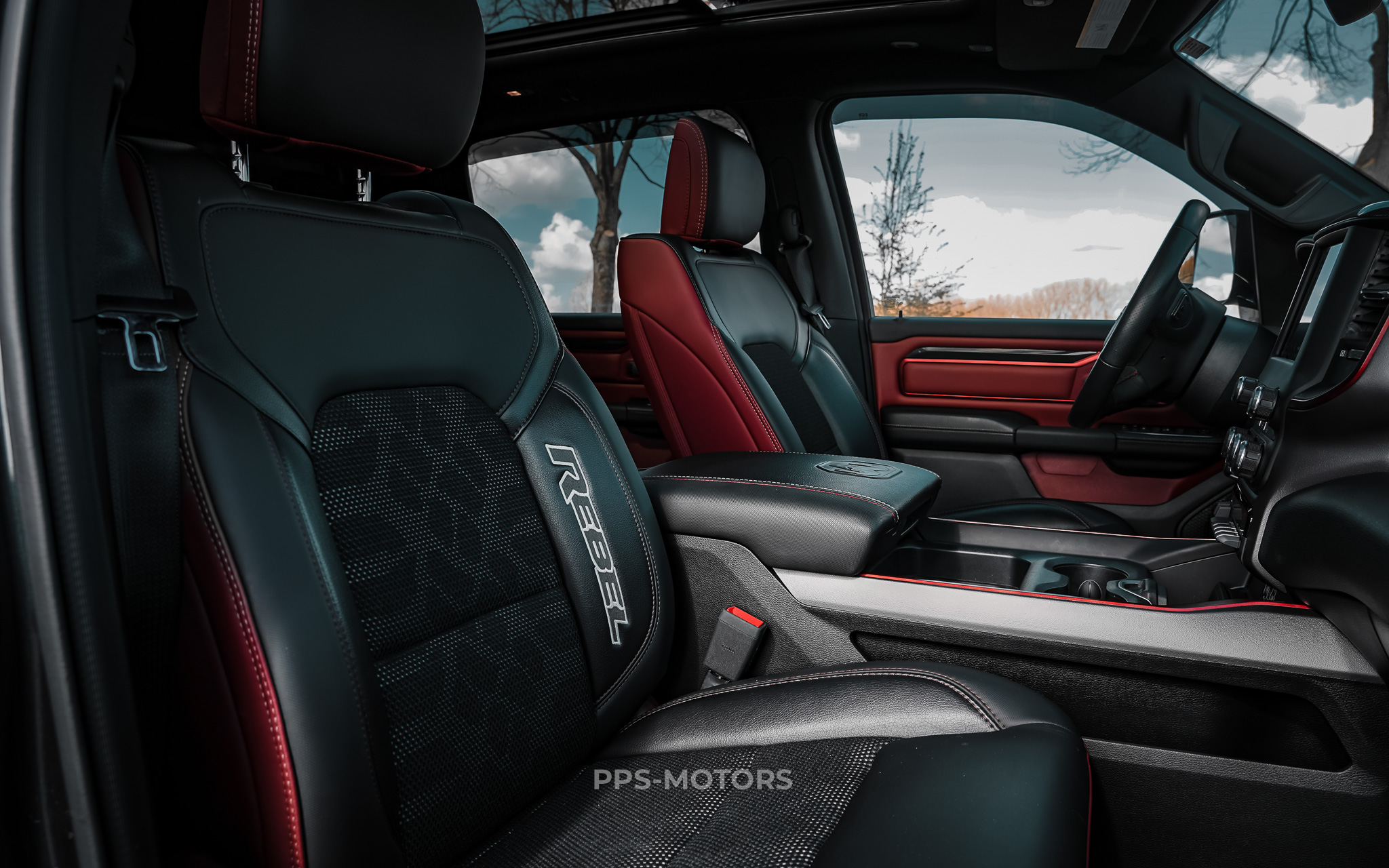 Dodge DODGE RAM 1500 REBEL photo 16