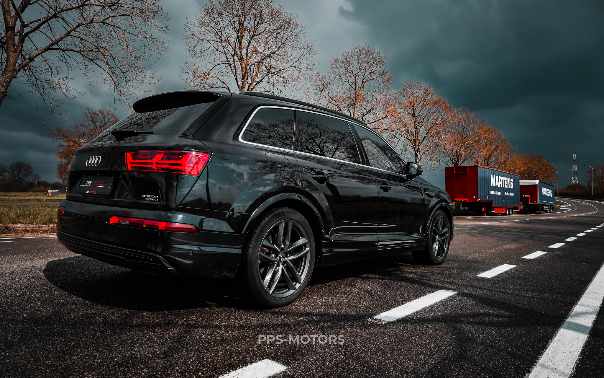 Audi Q7 3.0 TDi V6 QUATTRO E-TRON S-LINE photo 38