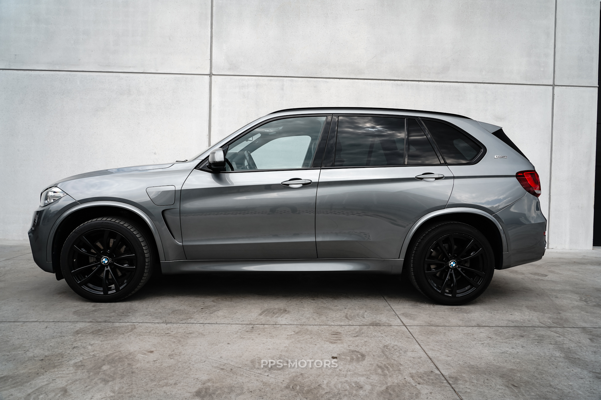 BMW X5 40e iPerformance photo 3