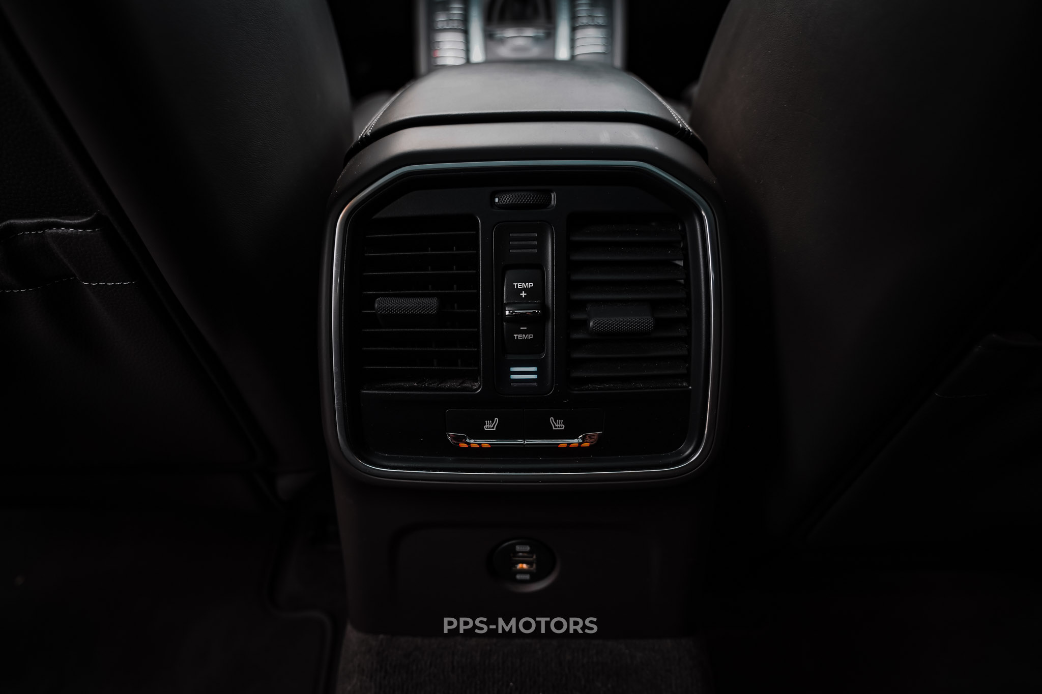 Porsche MACAN 2.0 TURBO PDK photo 22