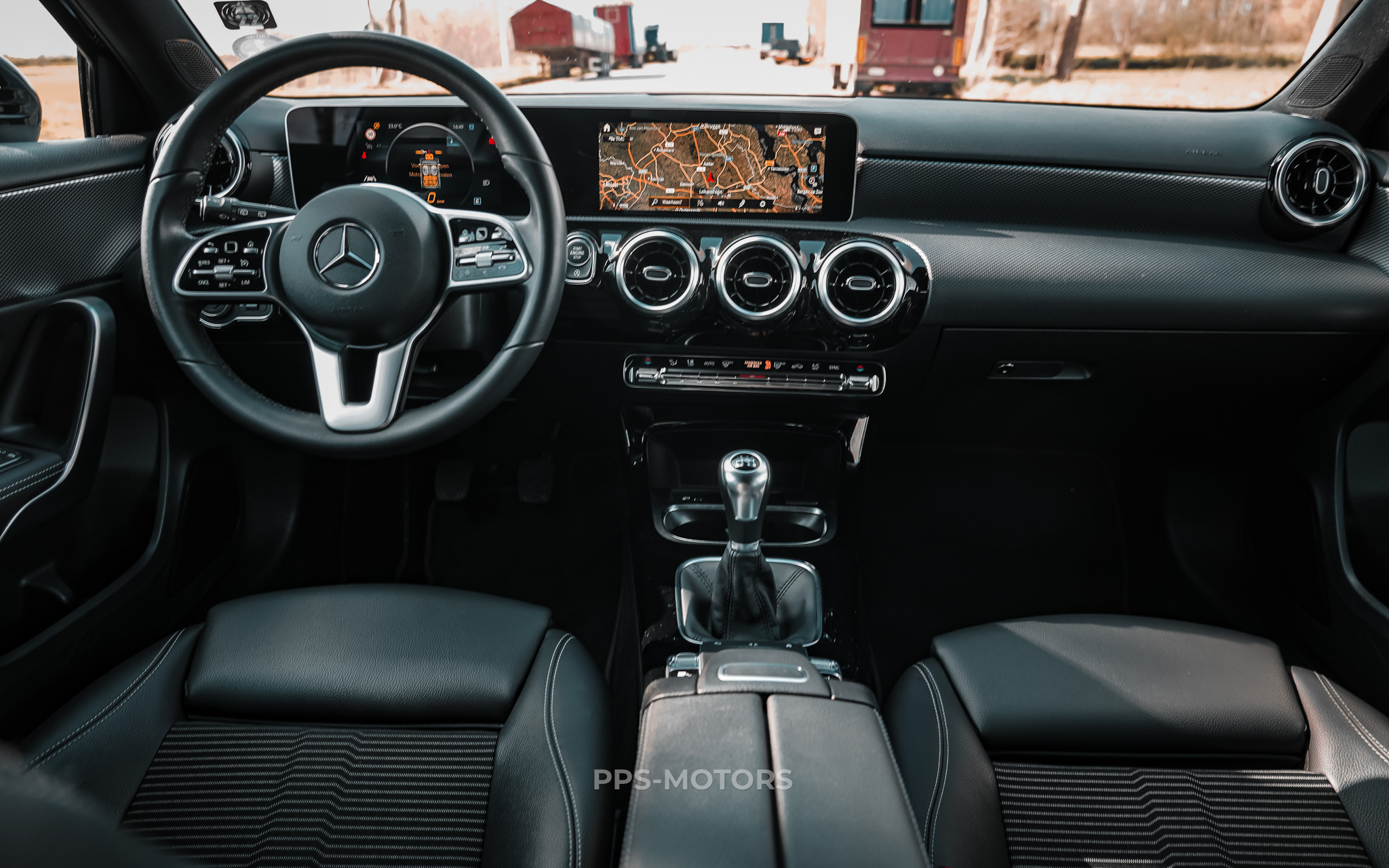 Mercedes Benz A200 LAUNCH EDITION photo 26