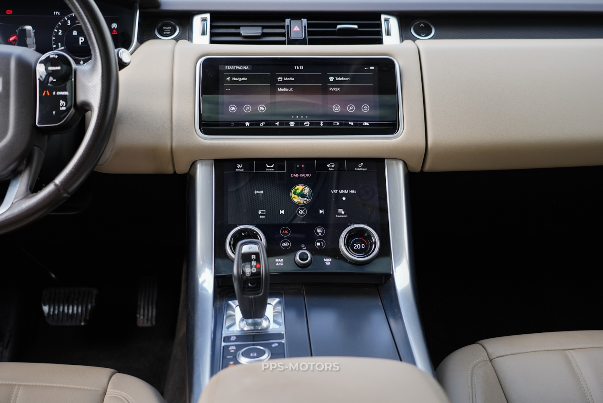 Land Rover RANGE ROVER SPORT P300 photo 14