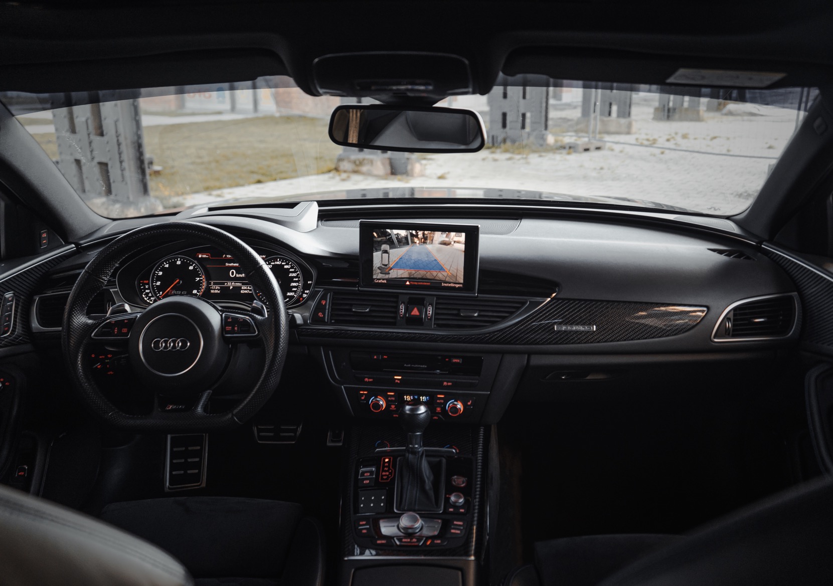 Audi RS6 4.0 V8 QUATTRO AKRAPOVIC photo 11