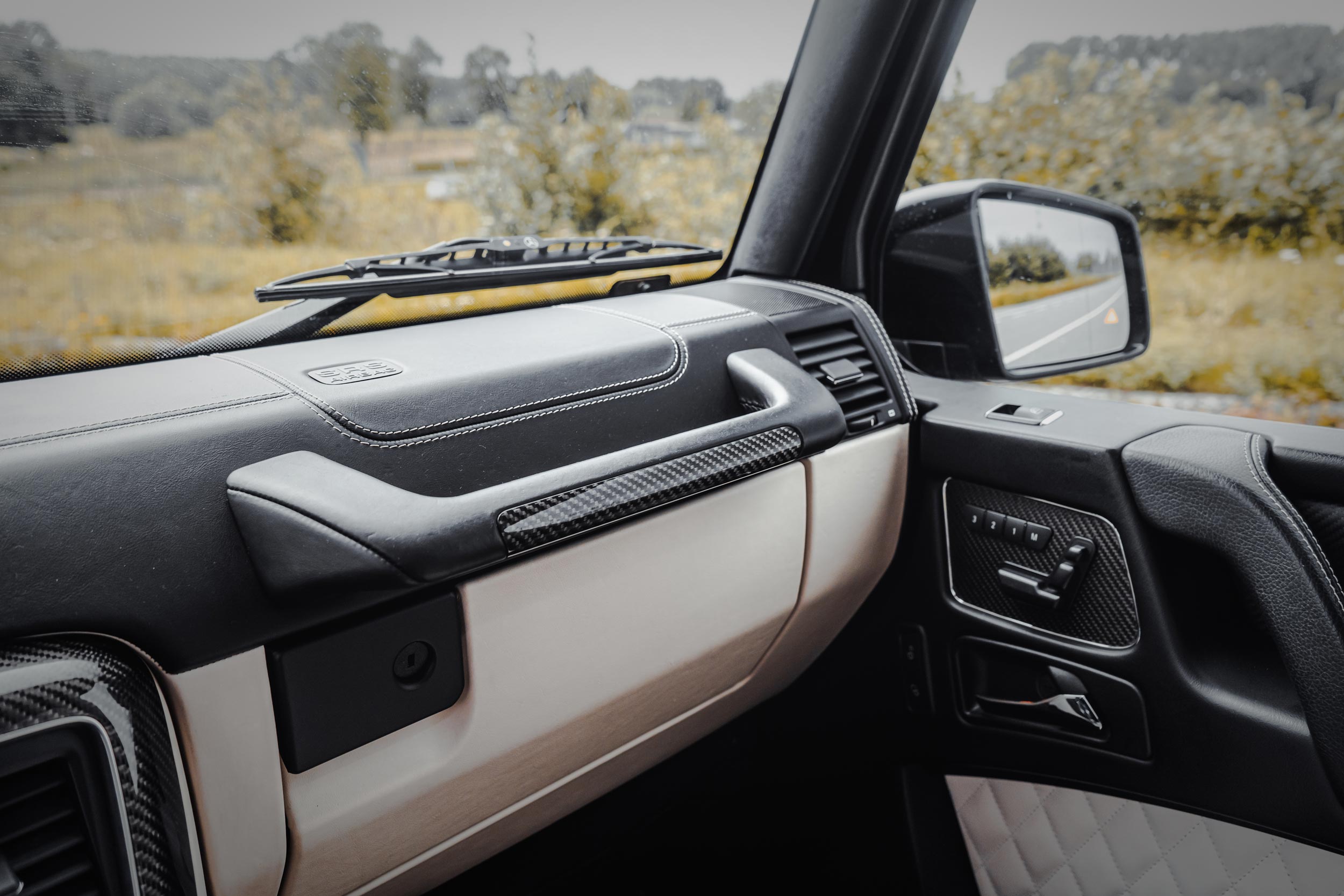 Mercedes Benz G63 AMG 5.5 V8 - EXCLUSIVE EDITION 463 - DESIGNO photo 37