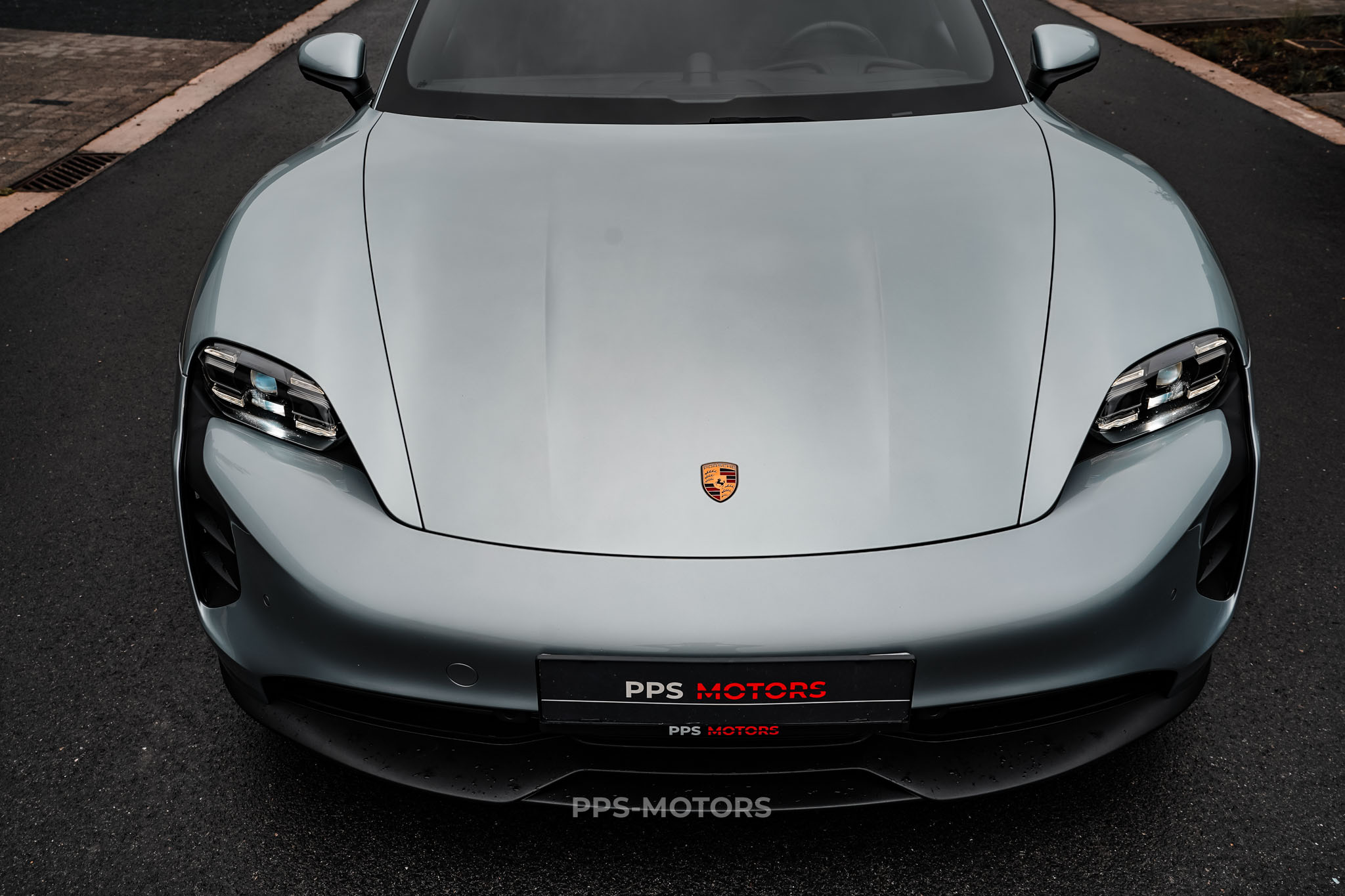 Porsche TAYCAN 4S SPORTDESIGN photo 9