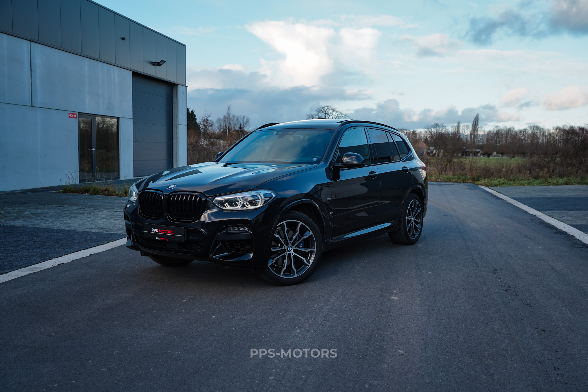 BMW X3 xDRIVE 30e M-PAKKET photo 2