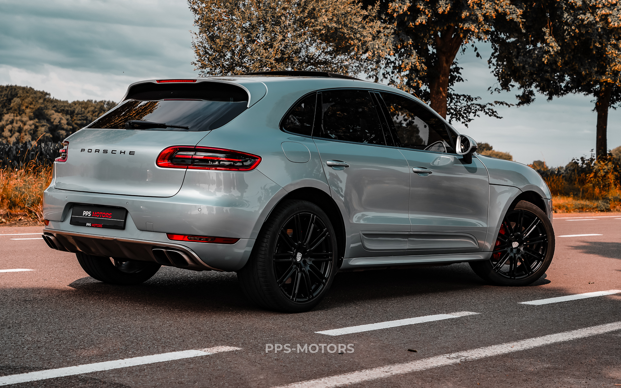 Porsche MACAN TURBO 3.6i photo 5