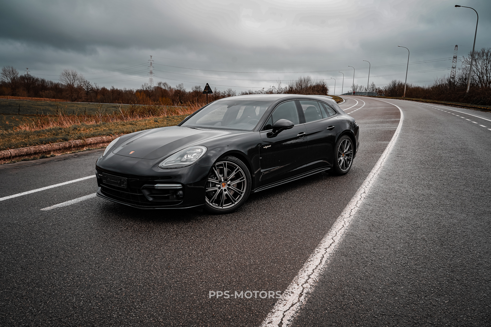 Porsche PANAMERA 4 E-HYBRID photo 5