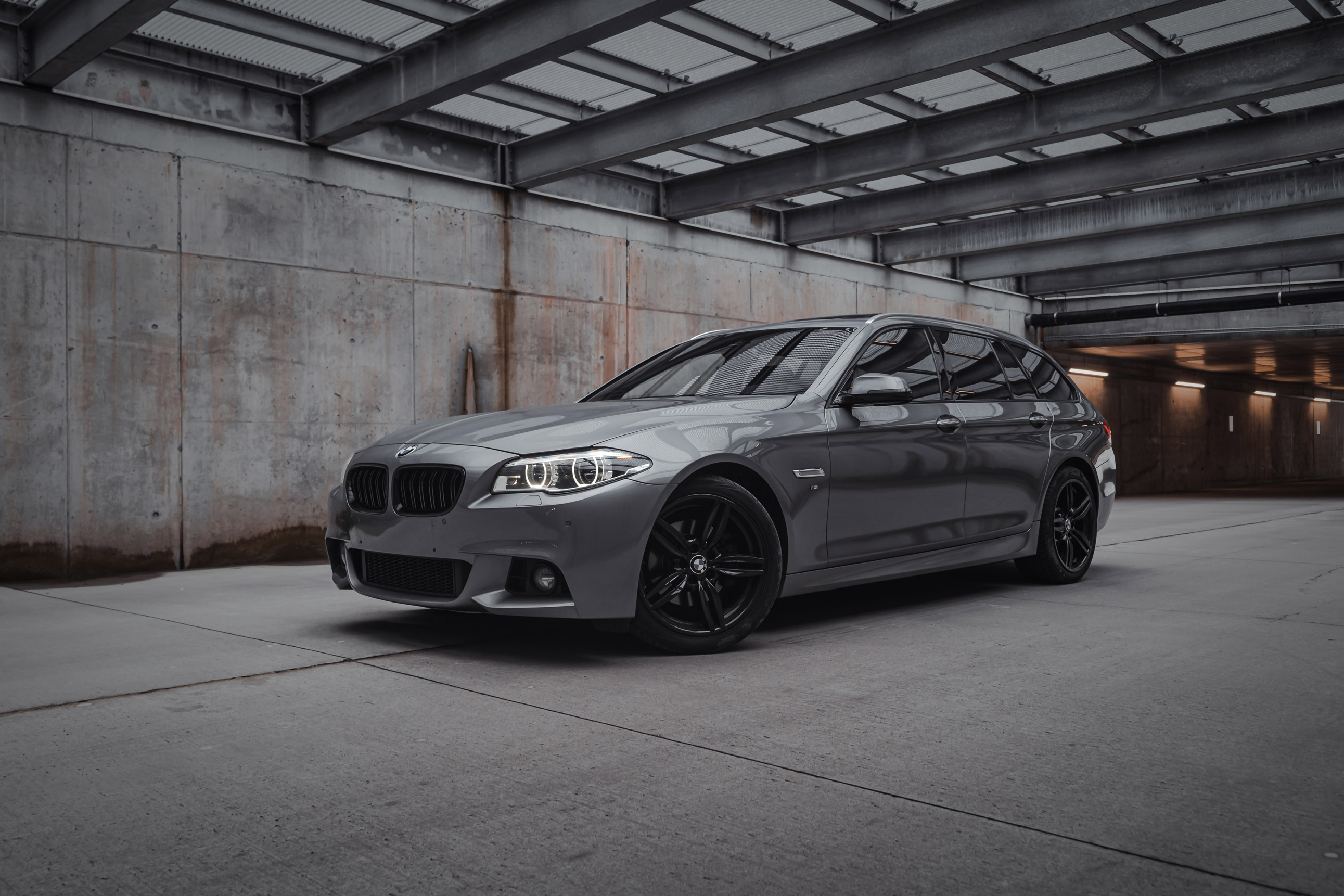 BMW 520d BREAK M-PAKKET photo 2