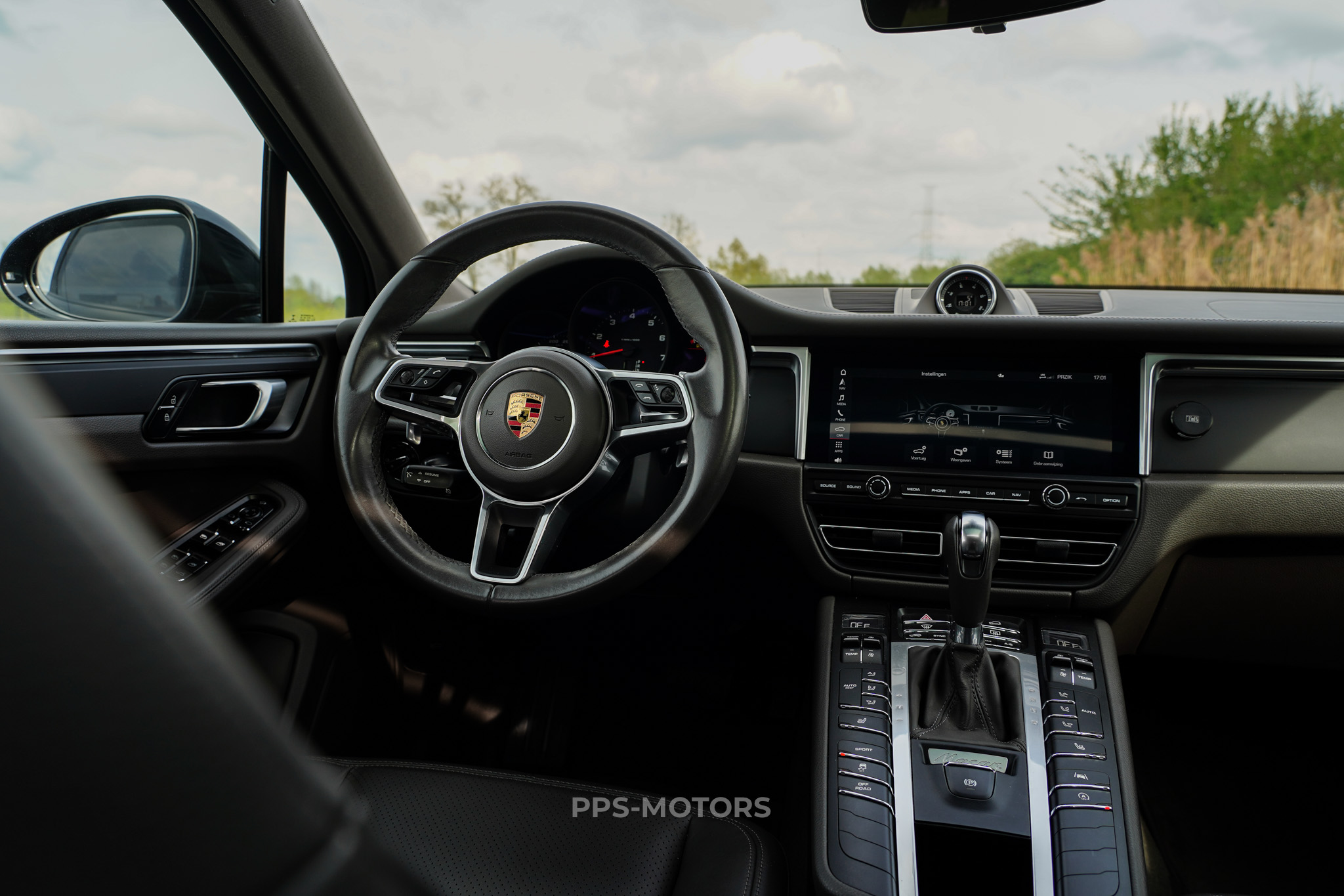 Porsche MACAN 2.0 TURBO PDK photo 18