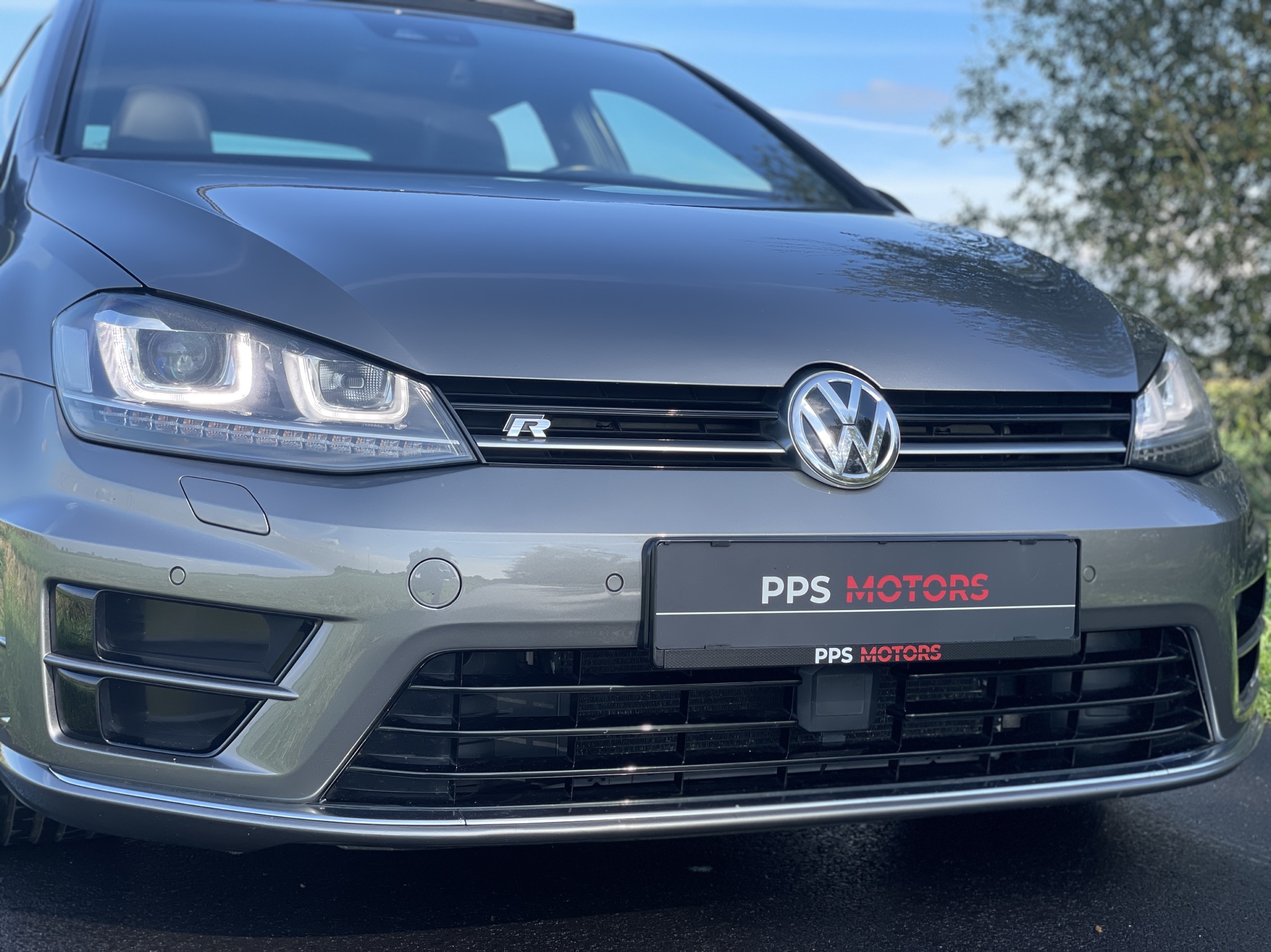 Volkswagen GOLF GTD 2.0 DSG - R PAKKET photo 2