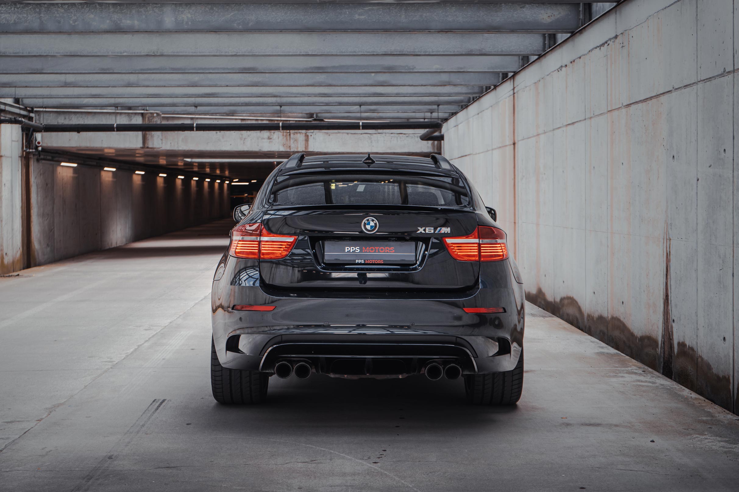 BMW X6 M 4.4i V8 TWIN-TURBO - LICHTE VRACHT photo 11