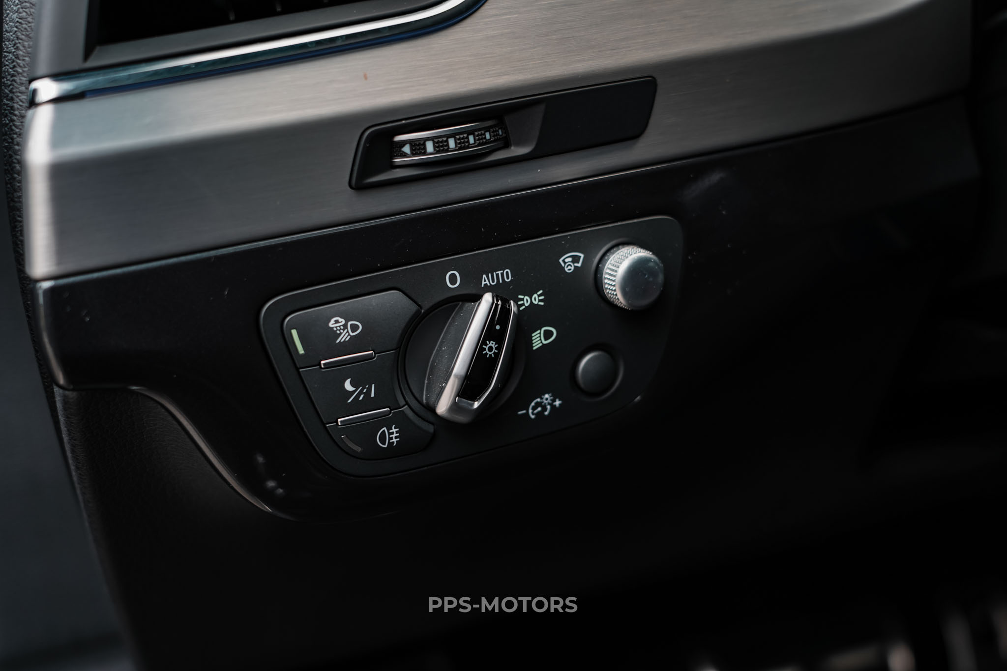 Audi Q7 3.0 TDI E-TRON photo 24