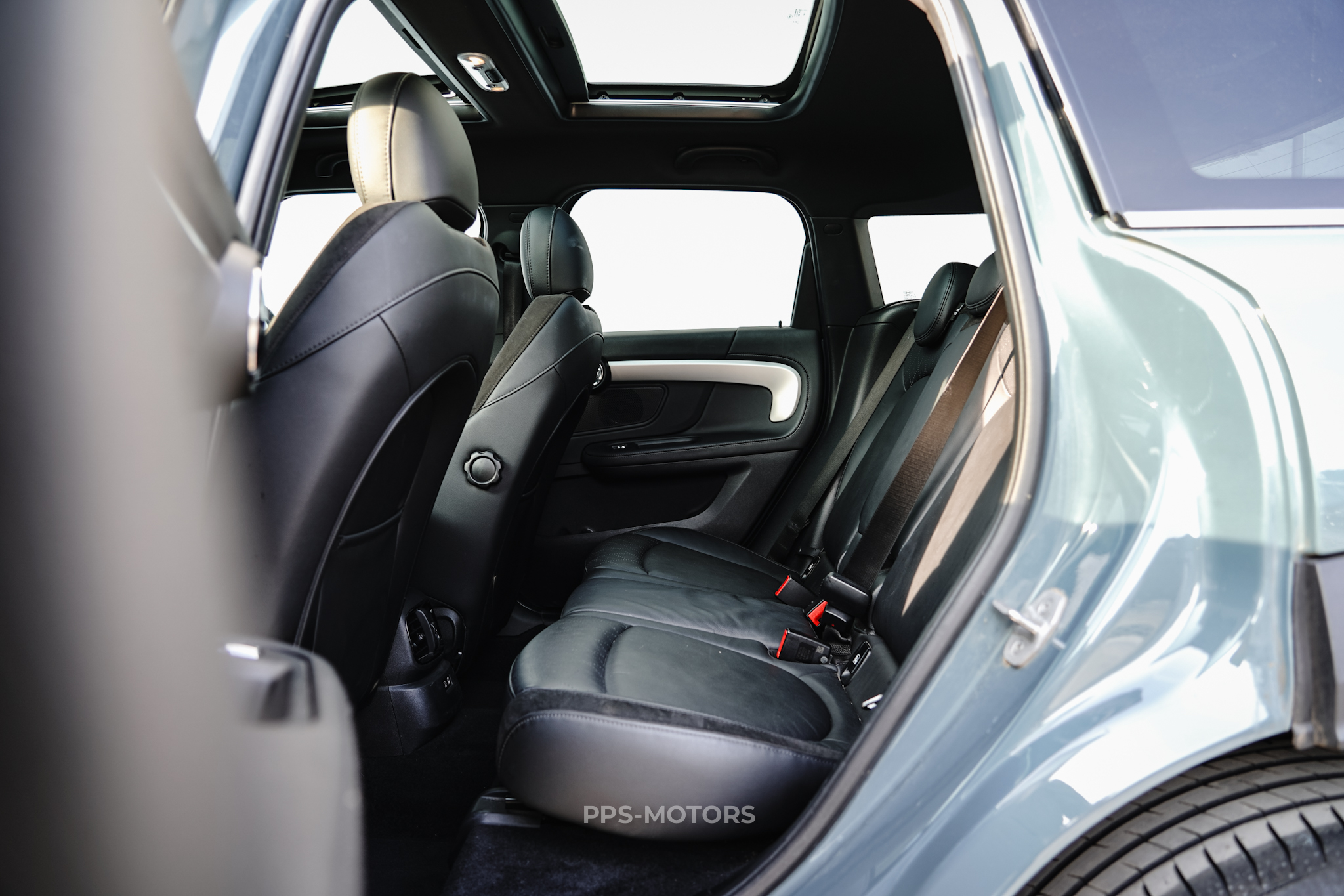 MINI COOPER COUNTRYMAN photo 9