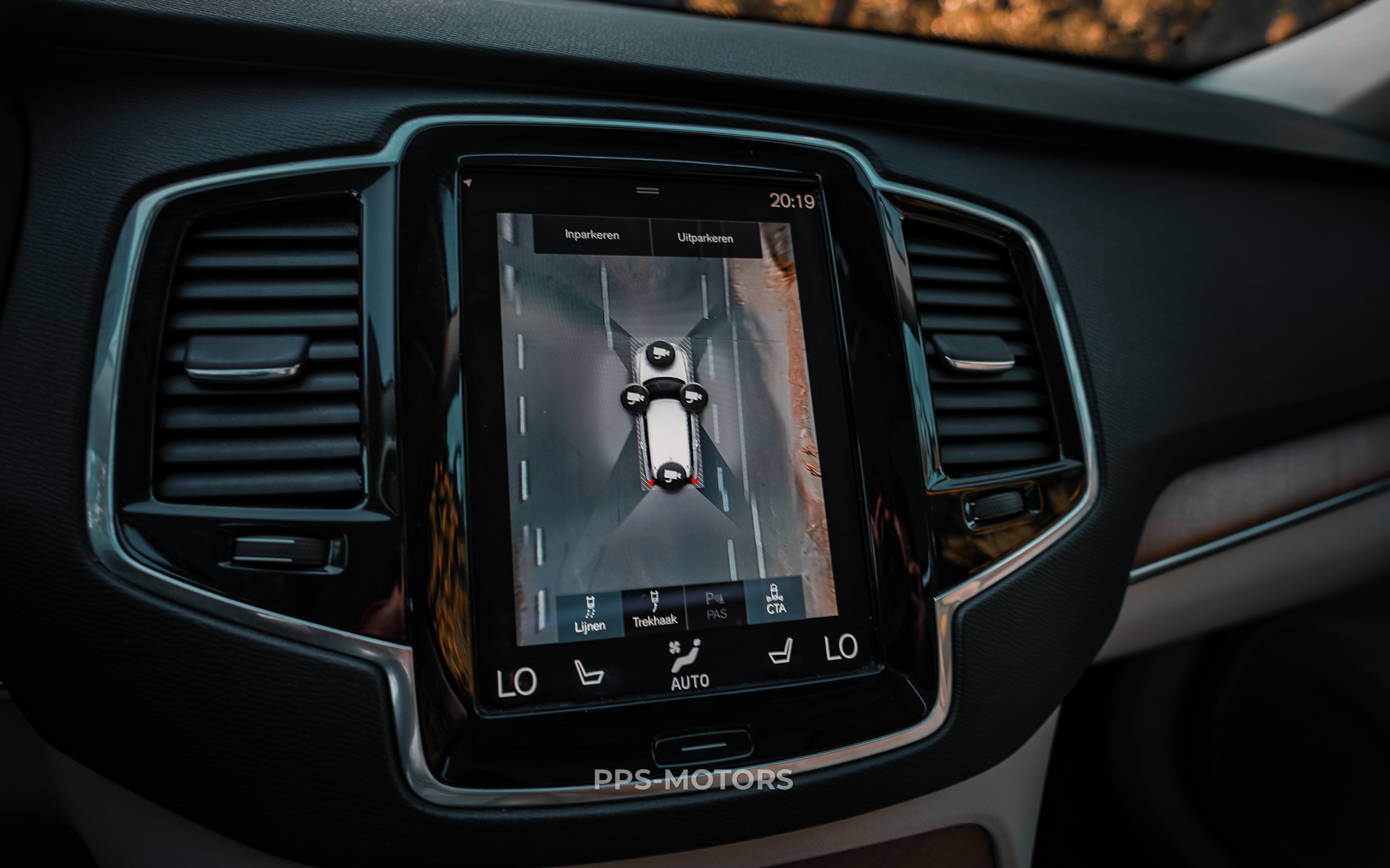Volvo XC90 T8 INSCRIPTION photo 21