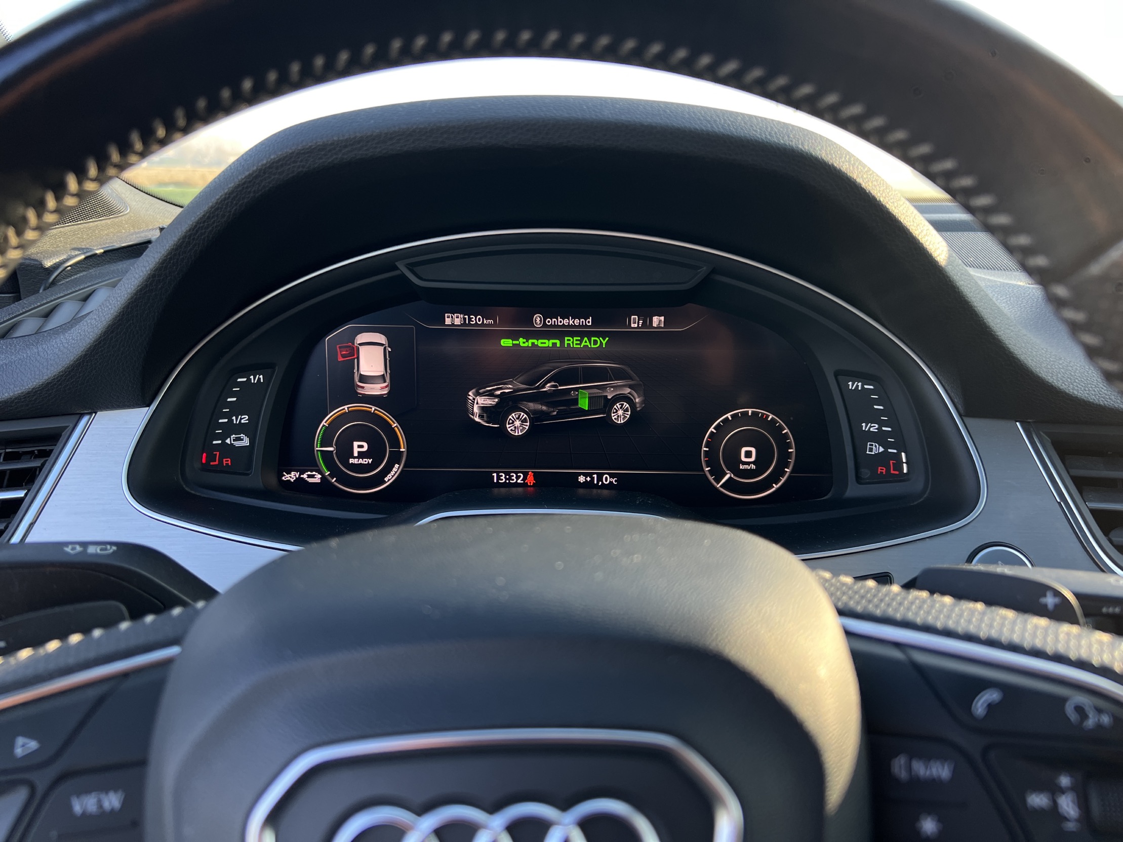 Audi Q7 3.0 TDI E-TRON photo 29