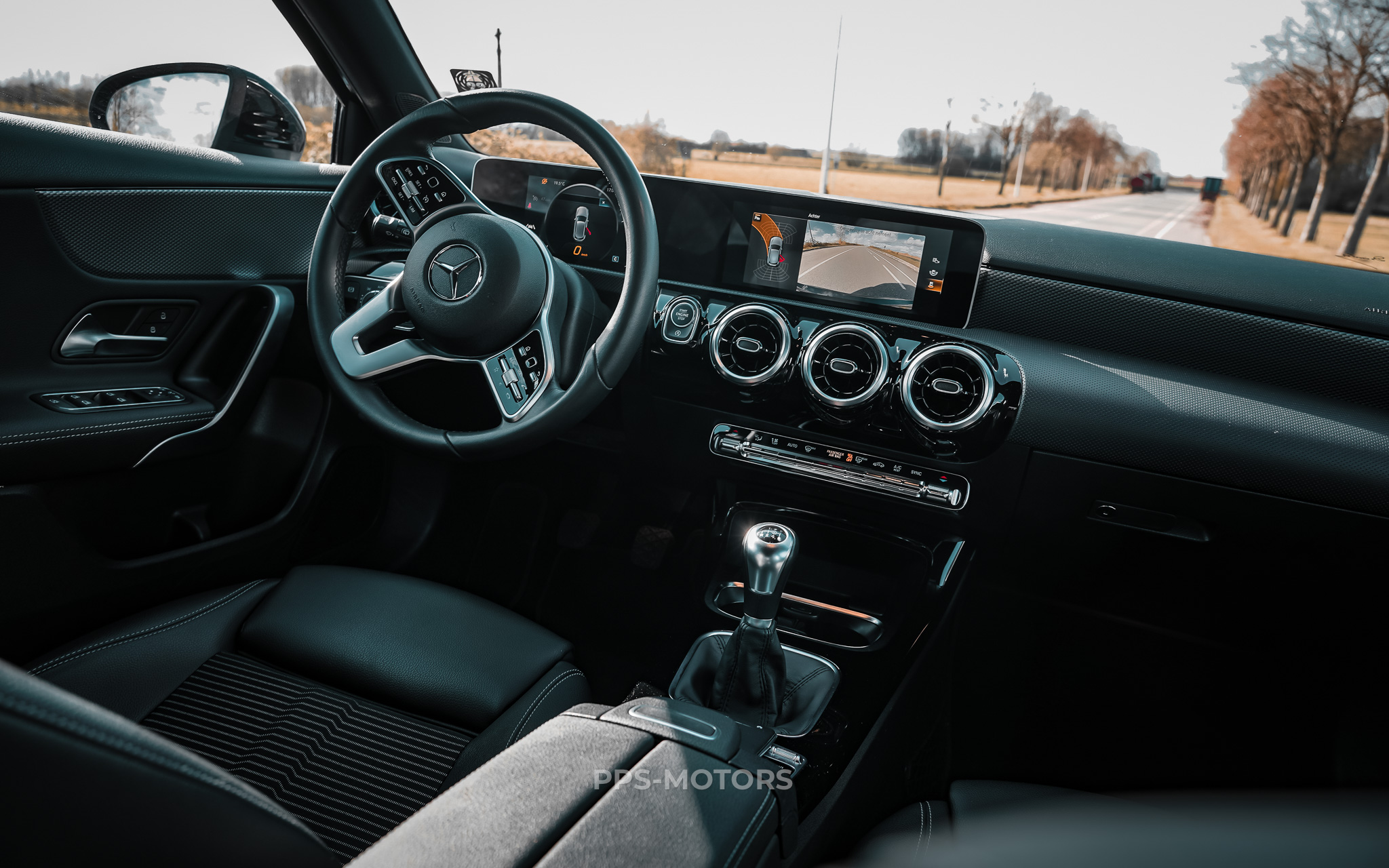 Mercedes Benz A200 LAUNCH EDITION photo 47