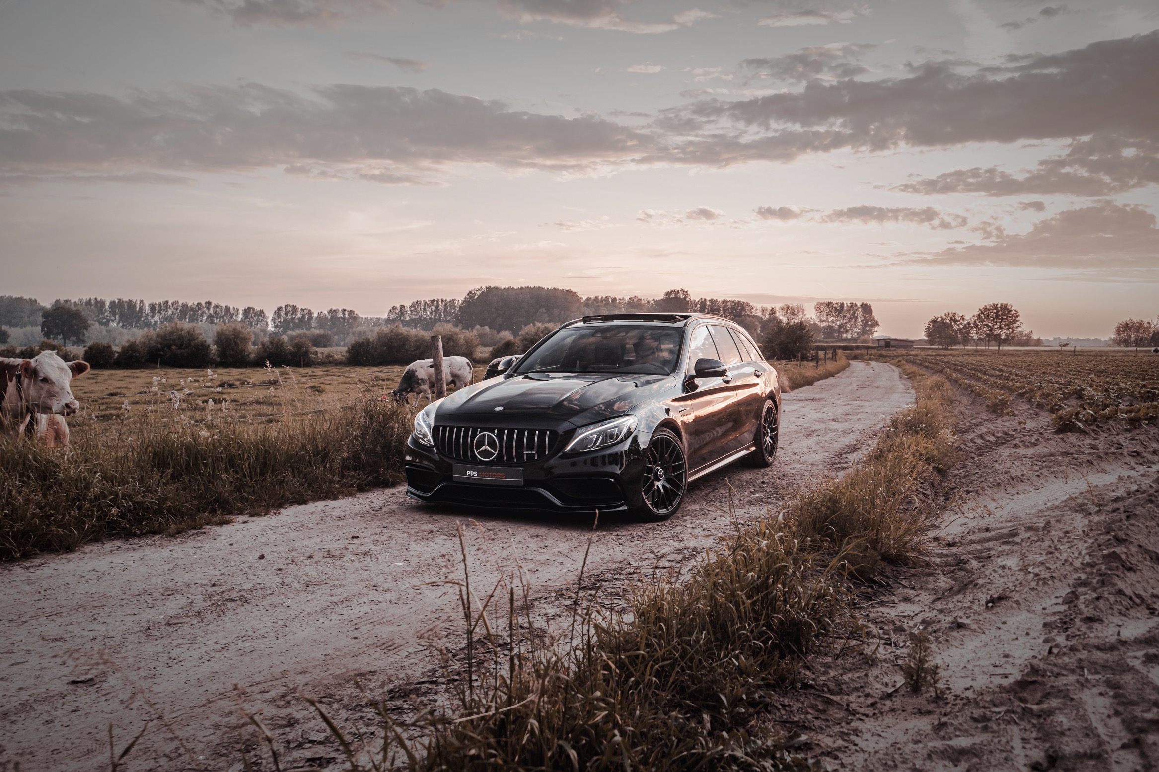 Mercedes Benz C63s AMG 4.0 BITURBO V8 - LICHTE VRACHT photo 12