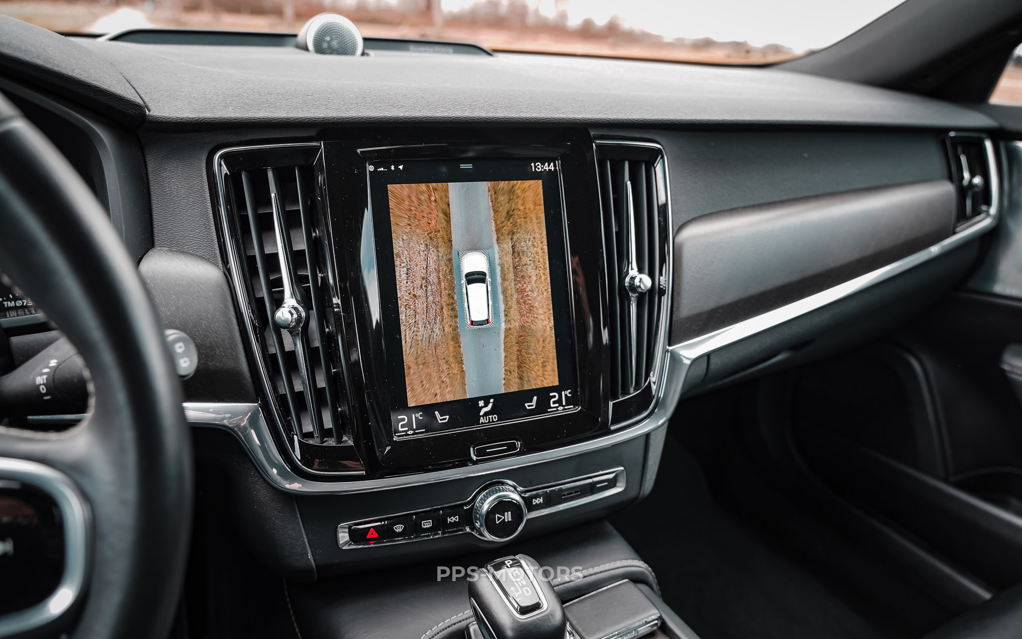 Volvo V90 CROSS COUNTRY 2.0 D4 4X4 photo 19