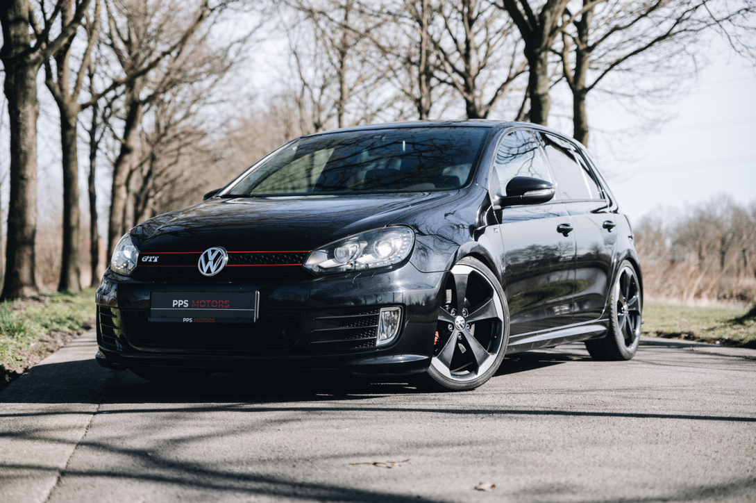 Volkswagen GOLF GTI EDITION 35 | AKRAPOVIC | STAGE2 photo 2