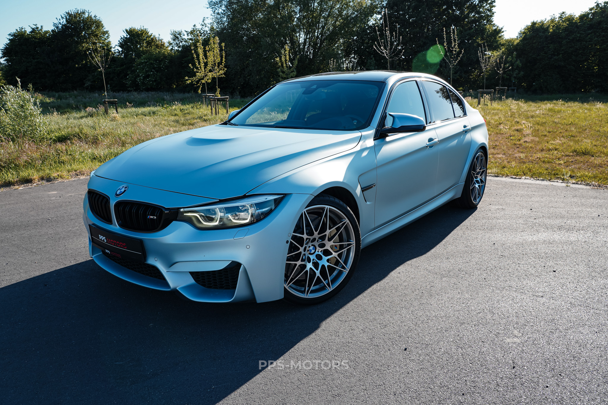 BMW M3 COMPETITION INDIVIDUAL photo 13