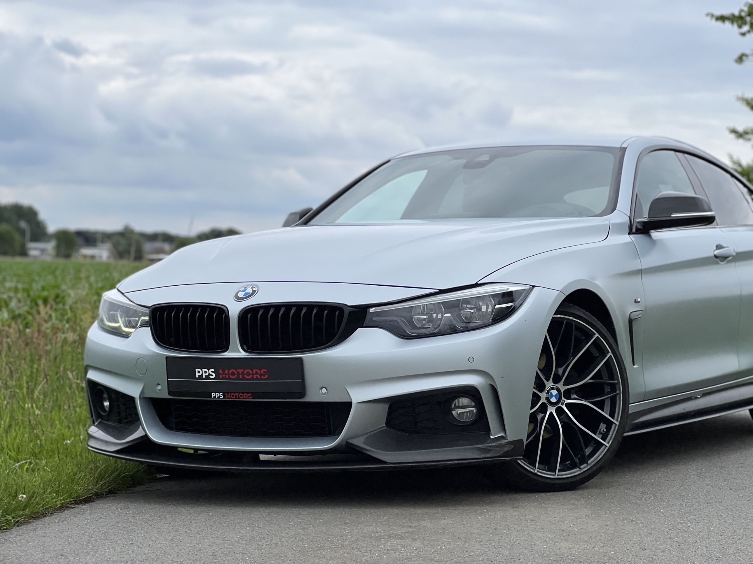 BMW 420i GRAN COUPE photo 2