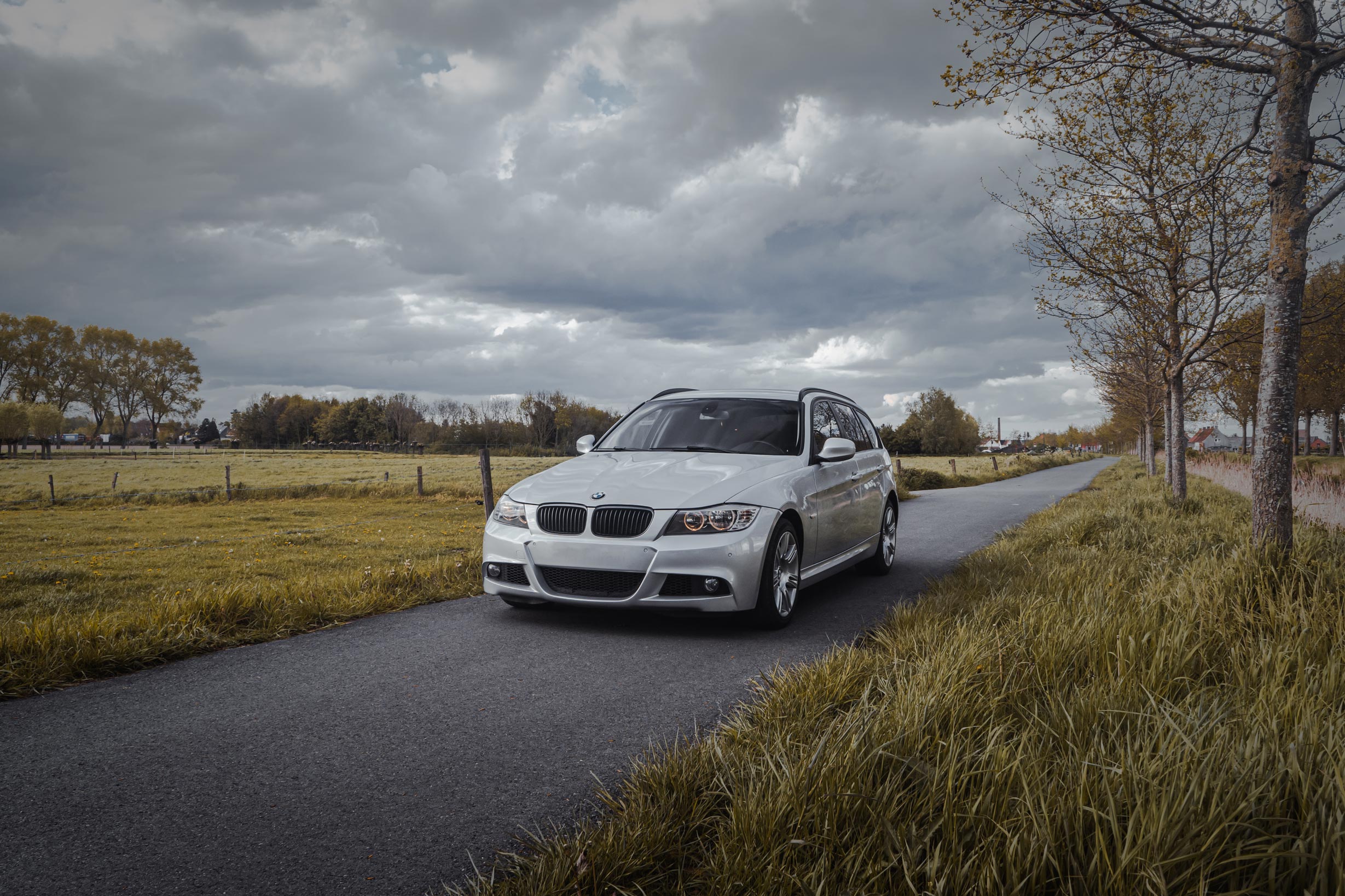 BMW 318d E91 M-PAKKET photo 11