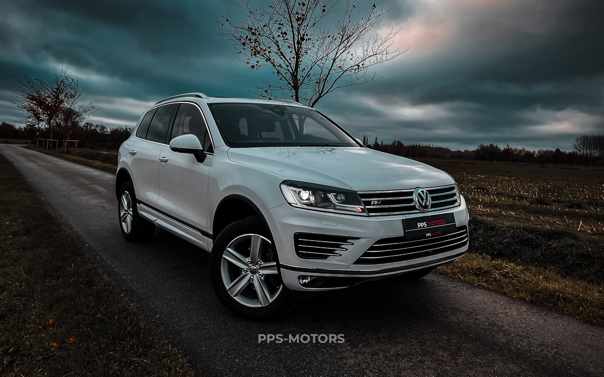 Volkswagen TOUAREG 3.0 TDI V6 R-LINE photo 10