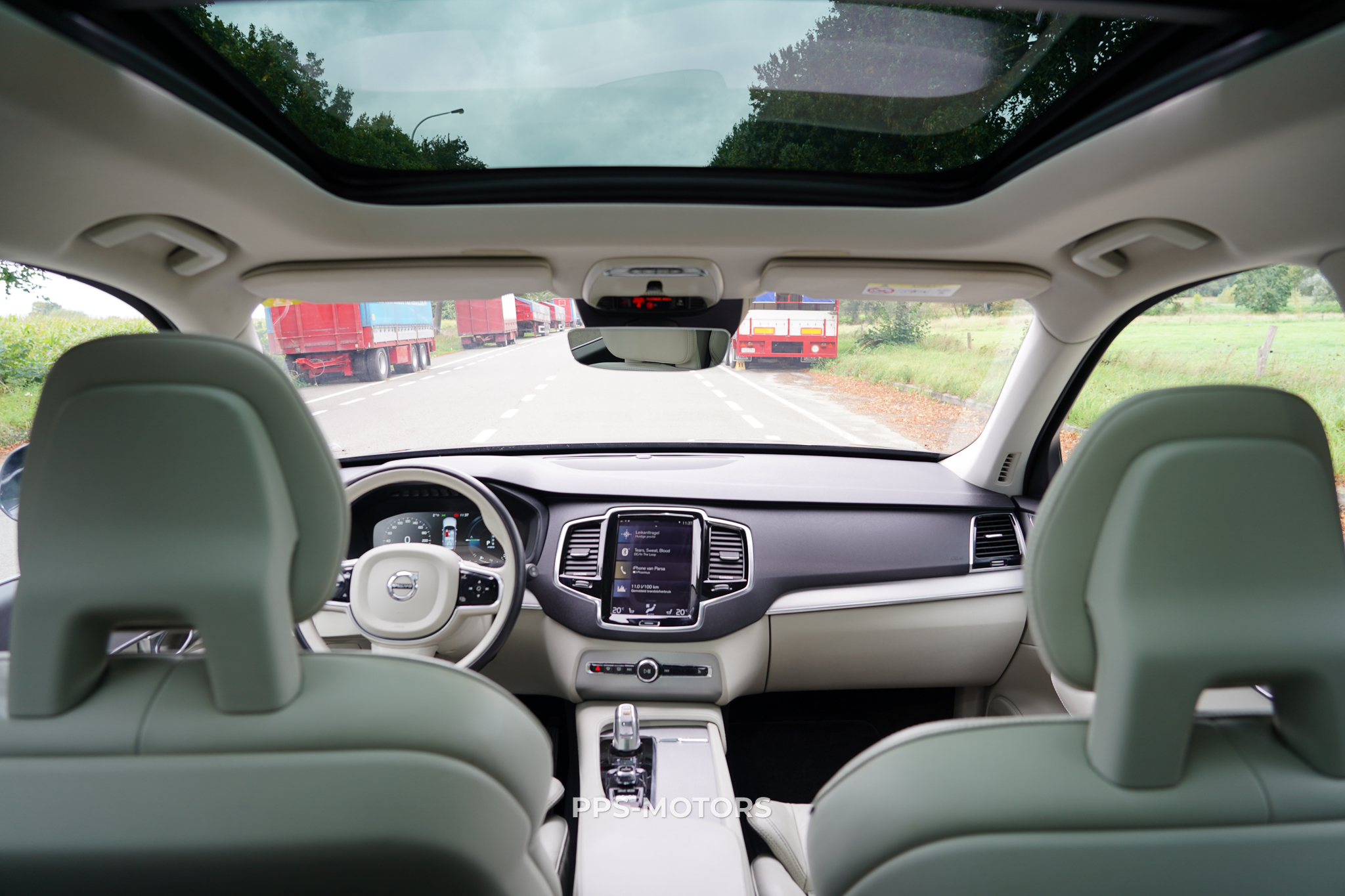 Volvo XC90 2.0 T8 INSCRIPTION photo 9