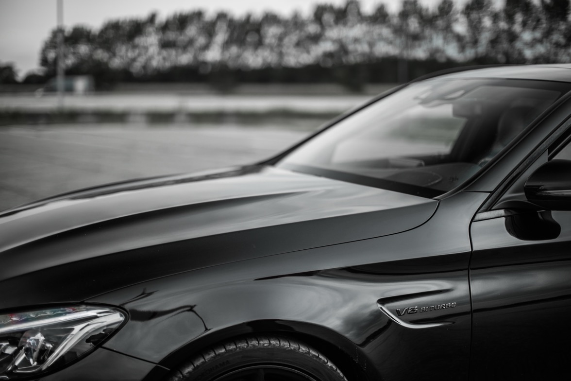 Mercedes Benz C63 AMG 4.0 V8 BITURBO photo 12