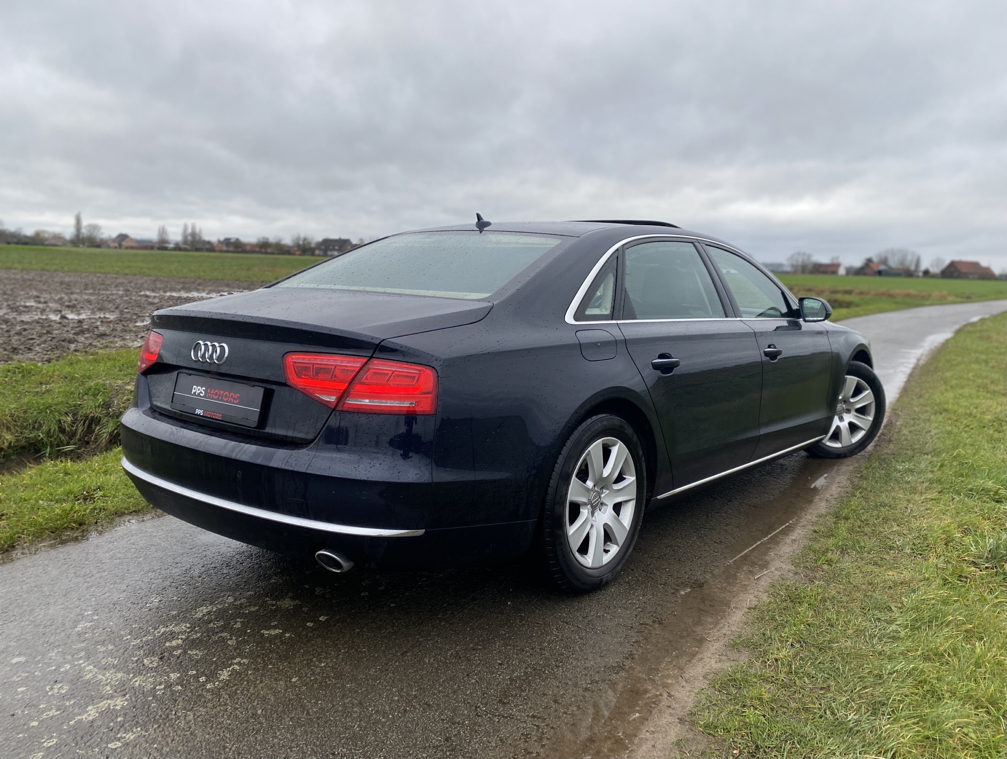 Audi A8L 3.0 TDI V6 QUATTRO photo 3