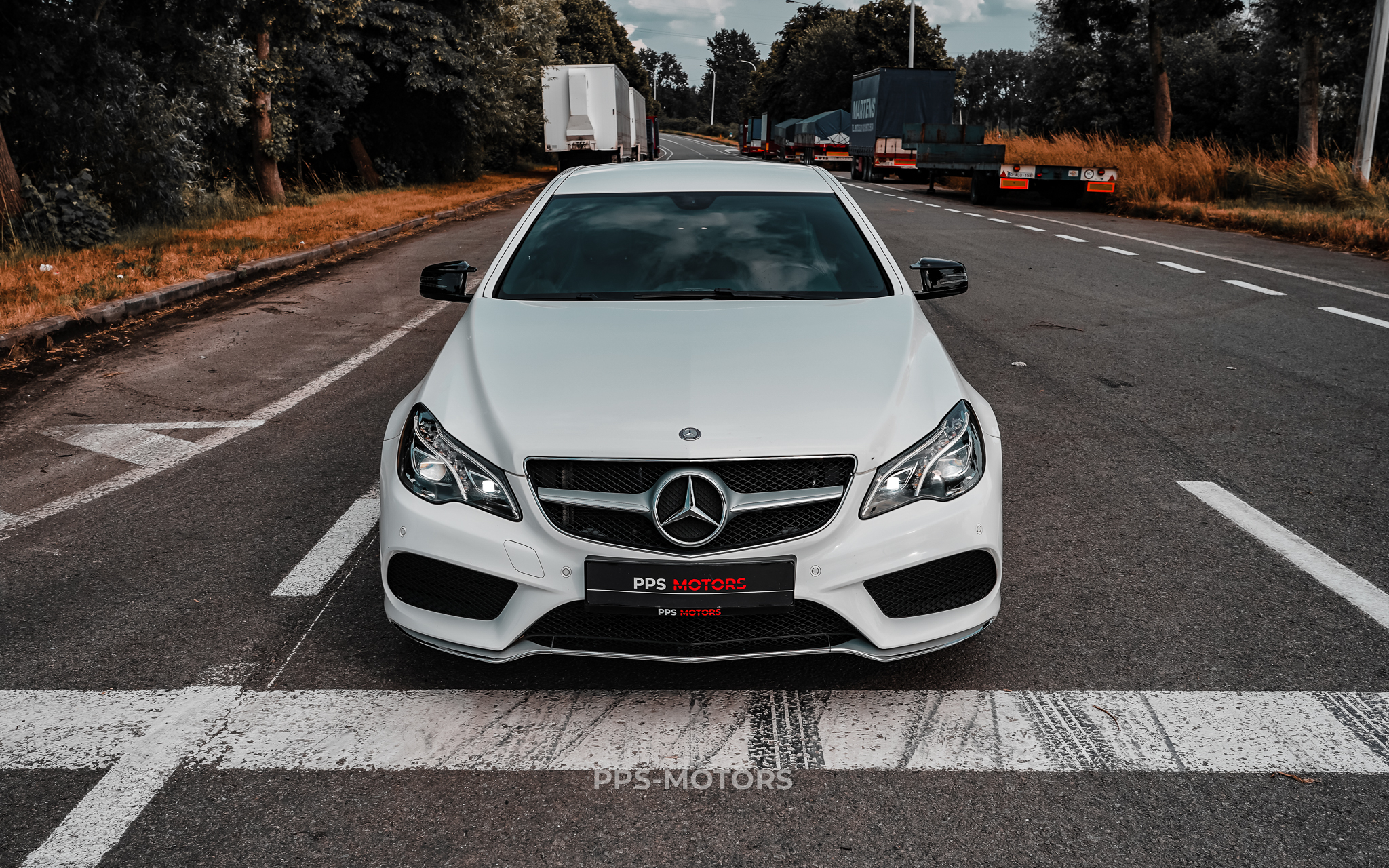 Mercedes Benz E220 COUPÉ photo 8