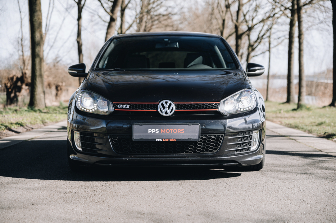 Volkswagen GOLF GTI EDITION 35 | AKRAPOVIC | STAGE2 photo 3