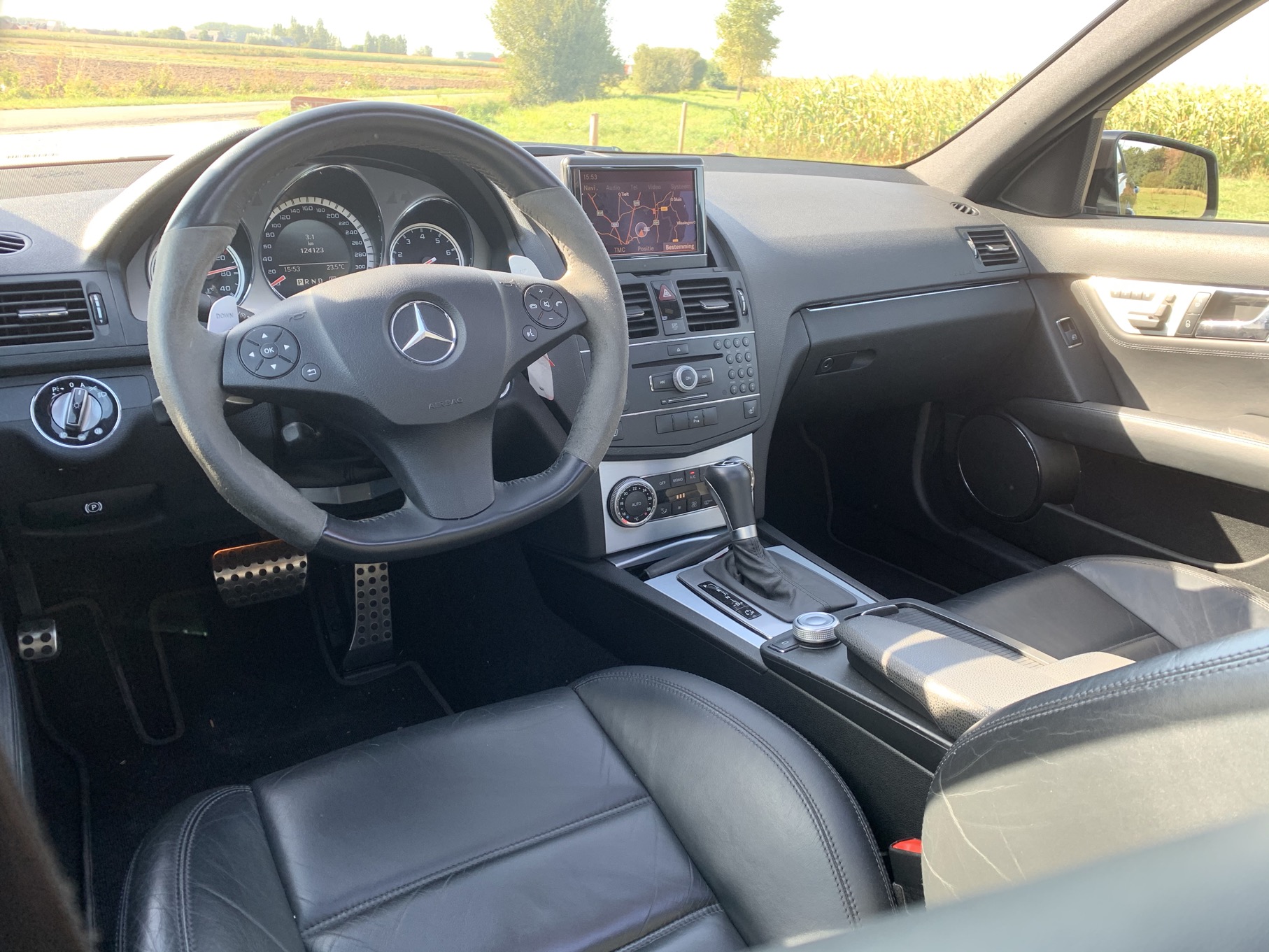 Mercedes Benz C63 AMG 4.0 V8 BITURBO photo 12