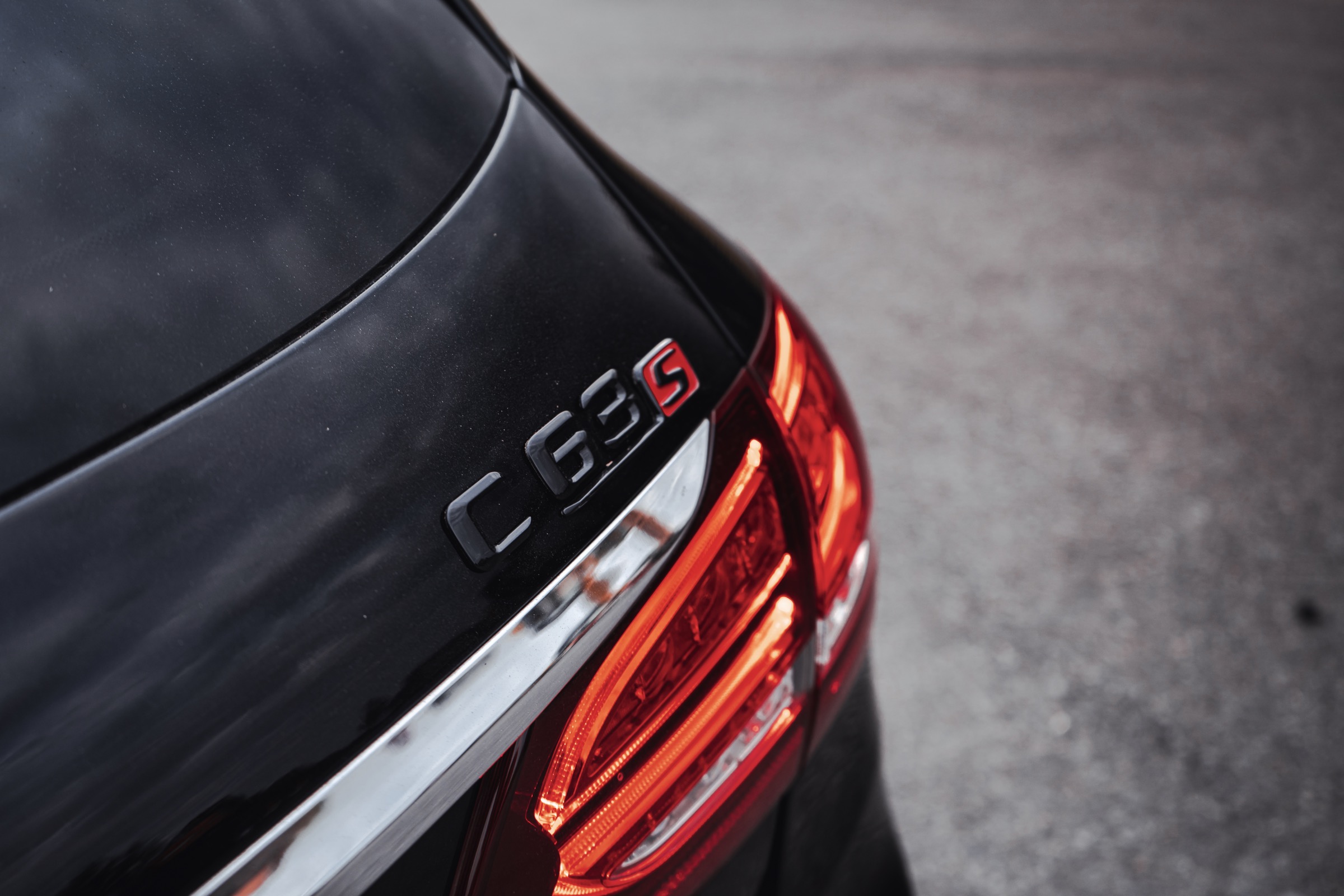 Mercedes Benz C63s AMG 4.0 BITURBO V8 - LICHTE VRACHT photo 19