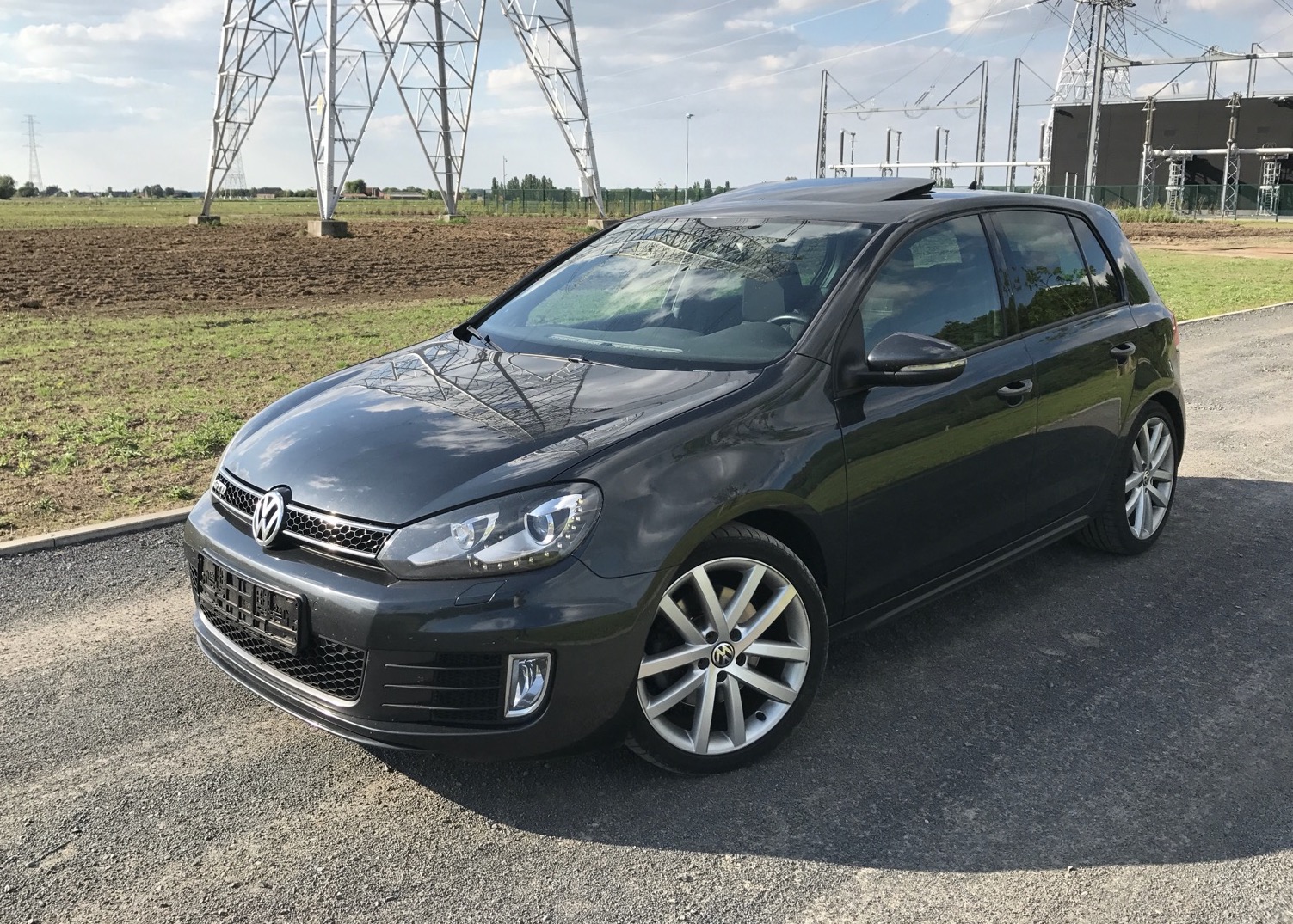 Volkswagen GOLF VI 2.0 GTD photo 3