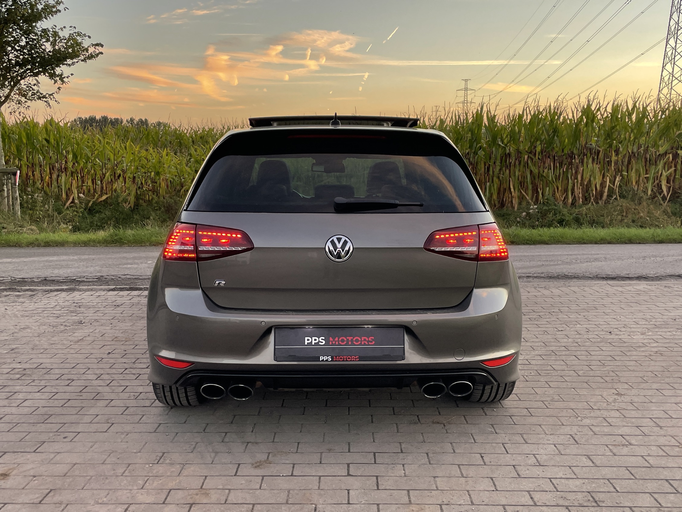 Volkswagen GOLF GTD 2.0 DSG - R PAKKET photo 16