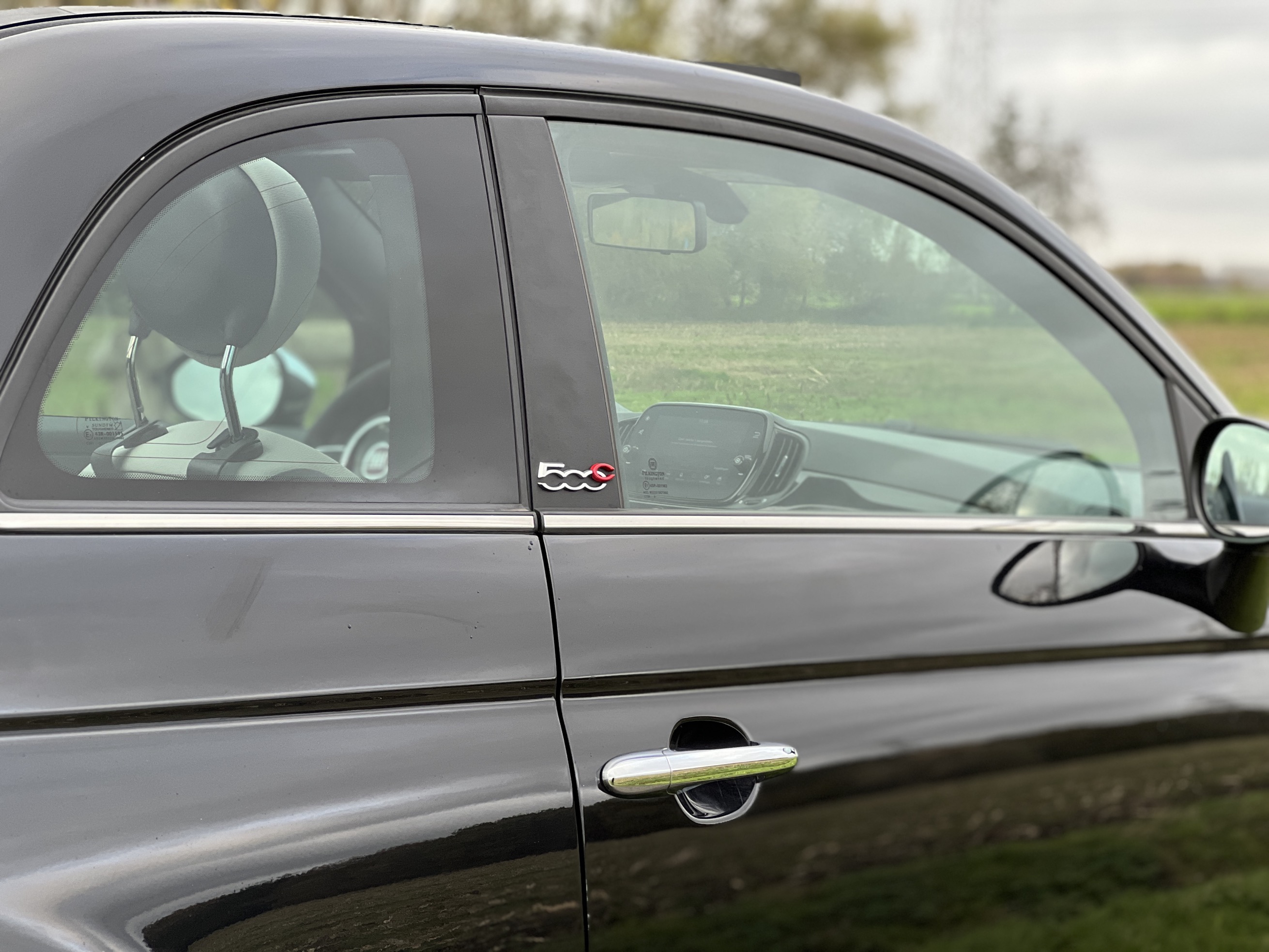 Fiat 500C Hybrid Dolcevita photo 19