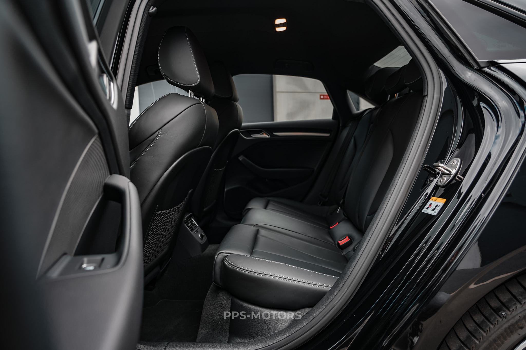 Audi A3 35 TFSI S-Tronic S-Line photo 14