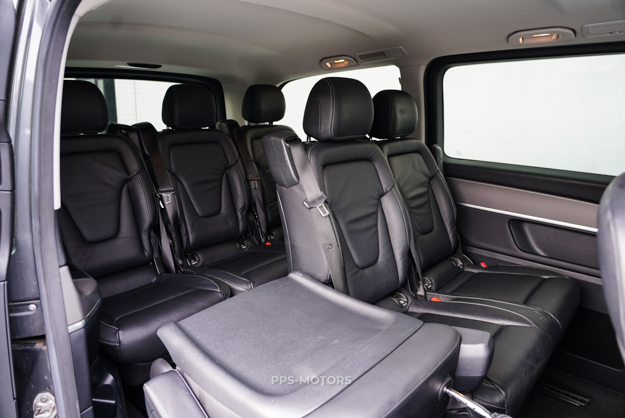 Mercedes Benz V250 AVANTGARDE photo 25