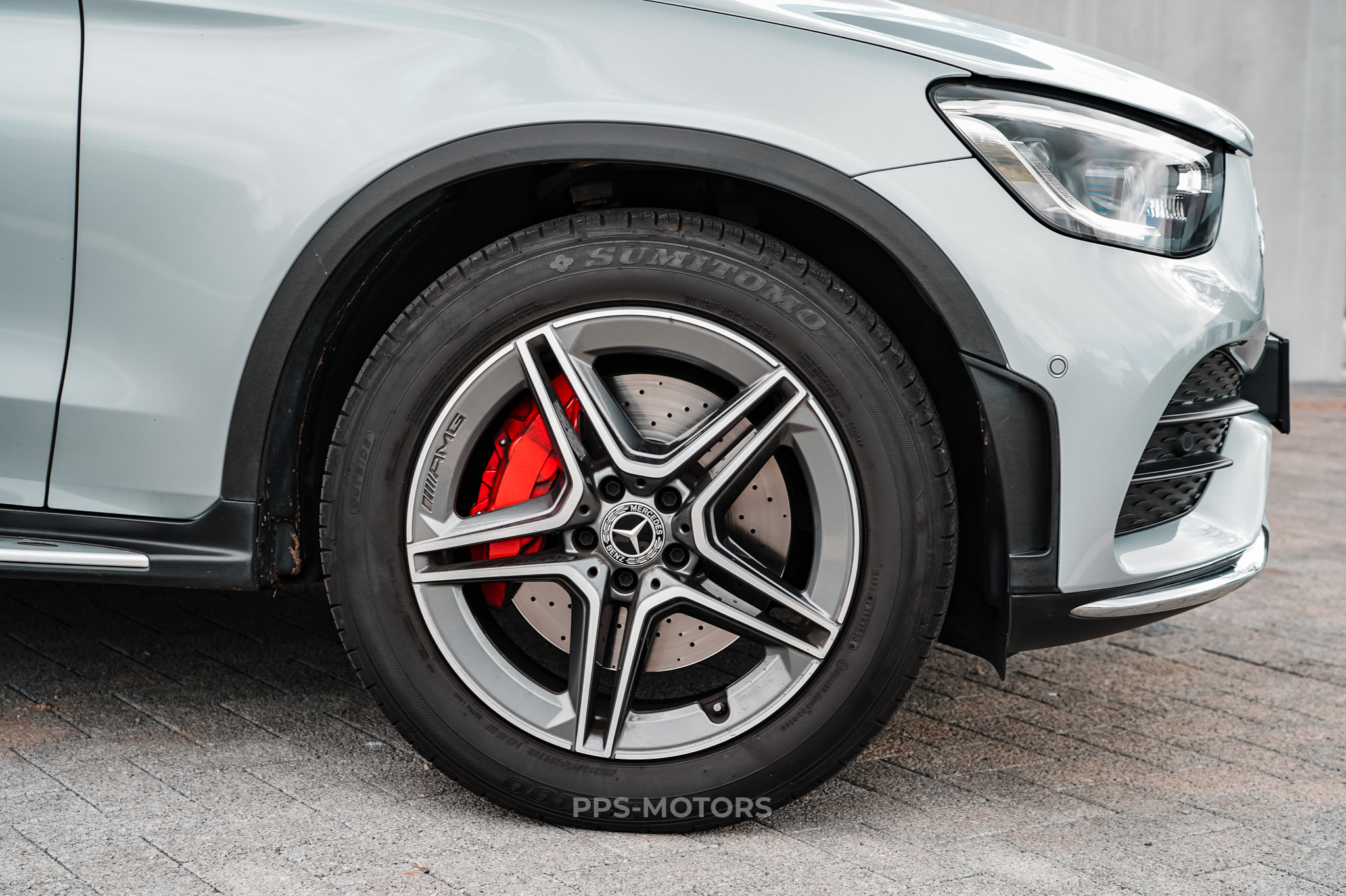 Mercedes Benz GLC 220d 4-MATIC AMG PACK photo 25