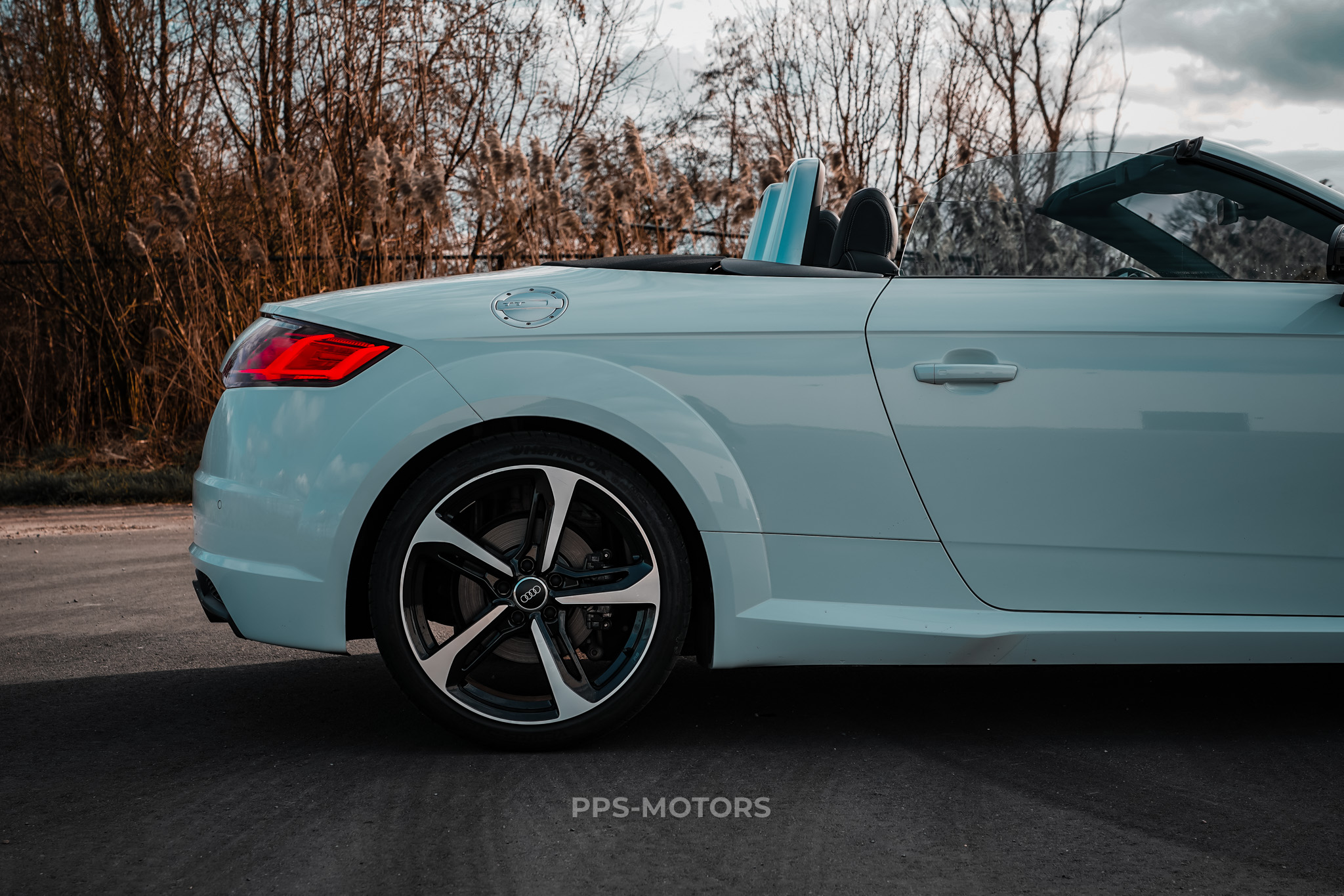 Audi TT ROADSTER 2.0 TFSI S-TRONIC photo 17