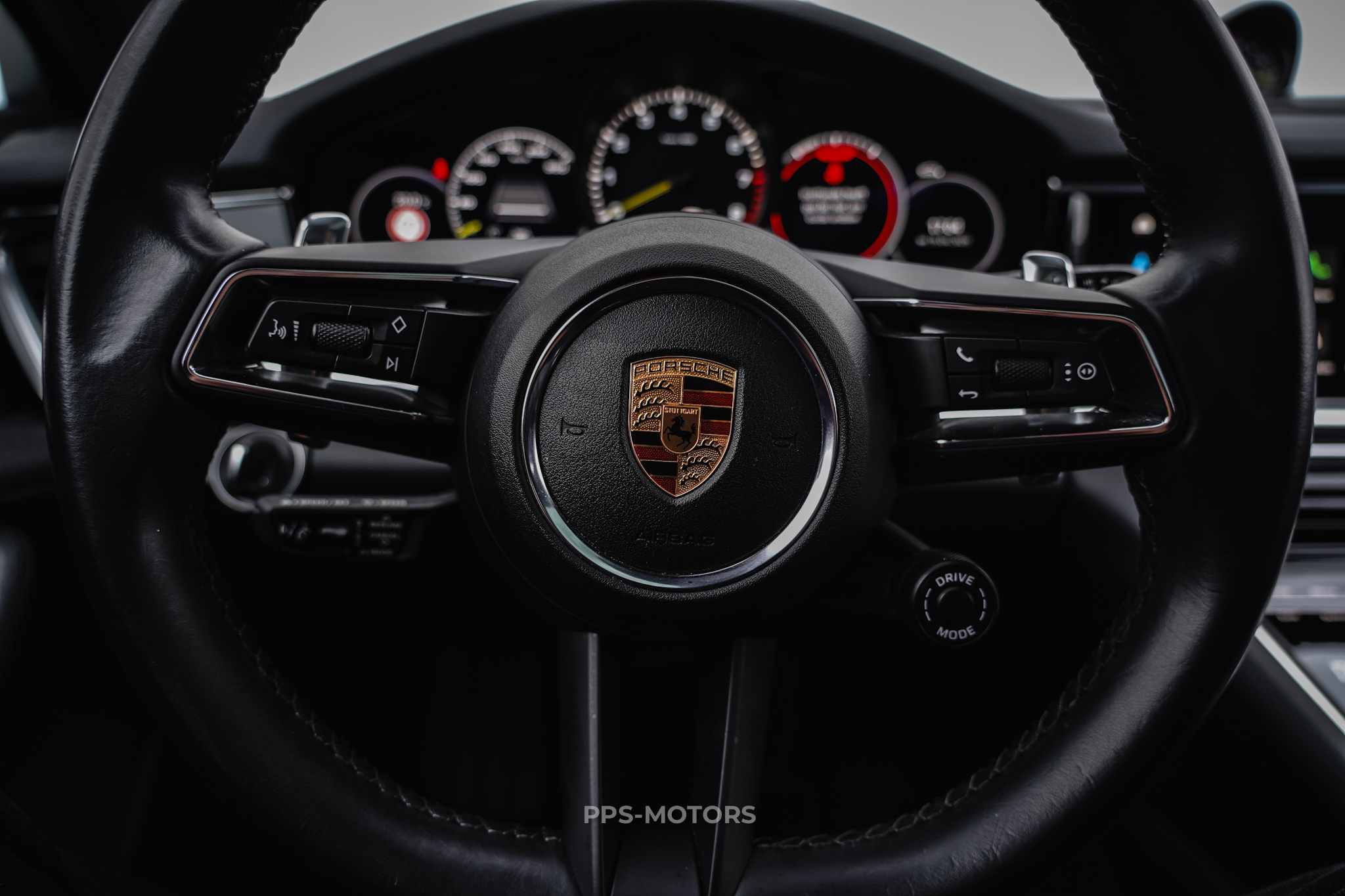 Porsche PANAMERA 4 E-HYBRID photo 5